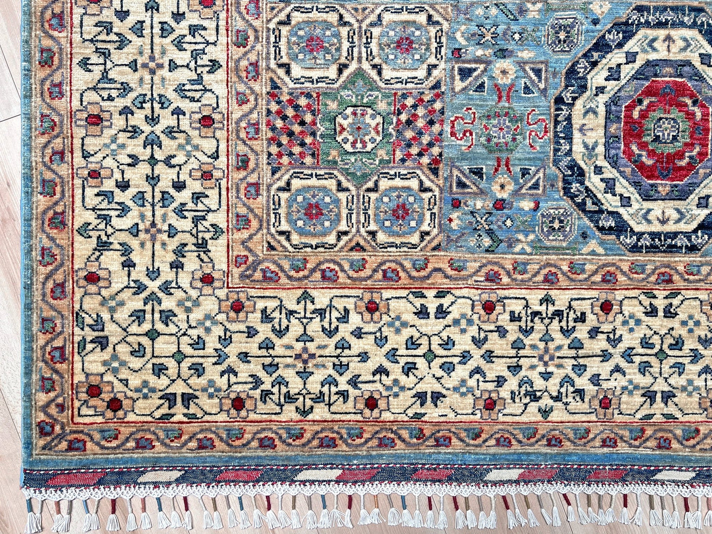 7x9 mamluk handmade area rug. Luxury rug for living room. Exquisite rug shop palo alto. Oriental rug shop san francisco bay area.