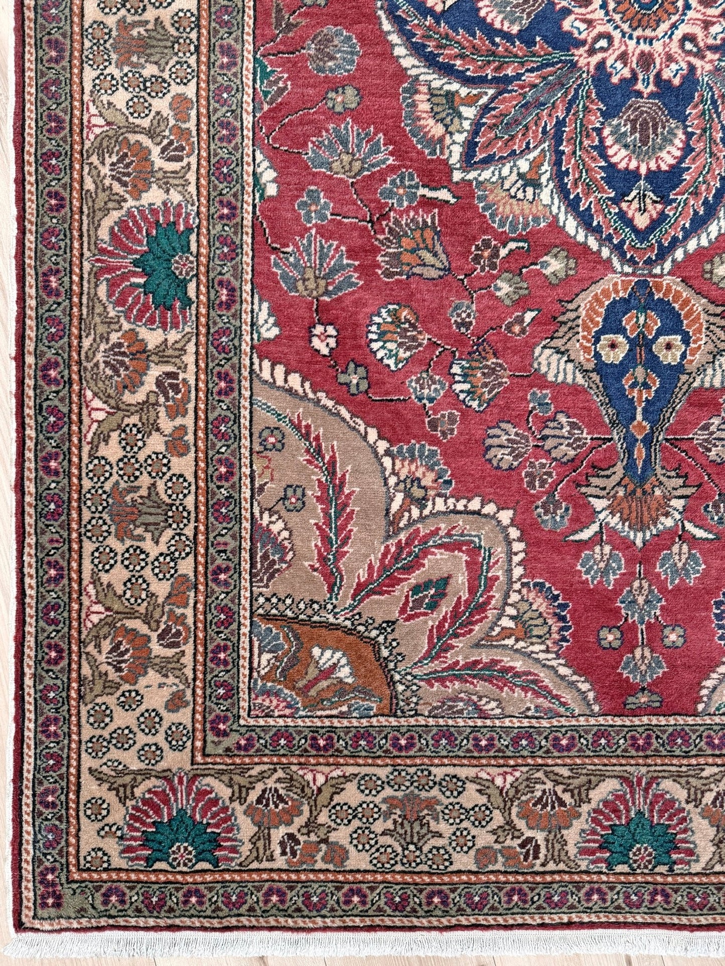 Crimson Red 5x7 Kayseri handmade Turkish wool rug from the best rug shop in the San Francisco Bay Area, Burlingame CA, free shipping available. Perfect for living rooms, bedrooms, dining rooms, studies, or formal sitting areas