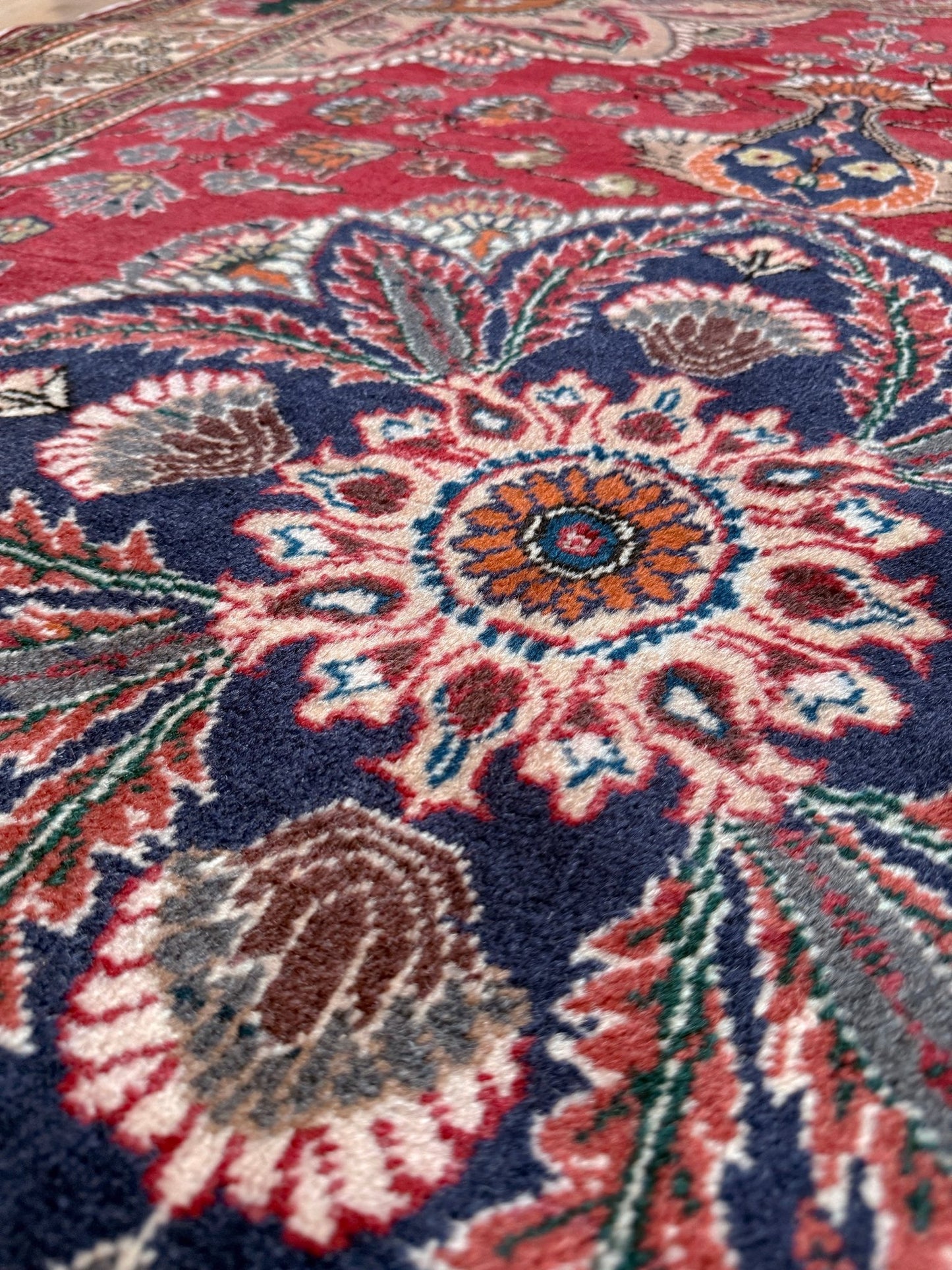 Crimson Red 5x7 Kayseri handmade Turkish wool rug from the best rug shop in the San Francisco Bay Area, Burlingame CA, free shipping available. Perfect for living rooms, bedrooms, dining rooms, studies, or formal sitting areas