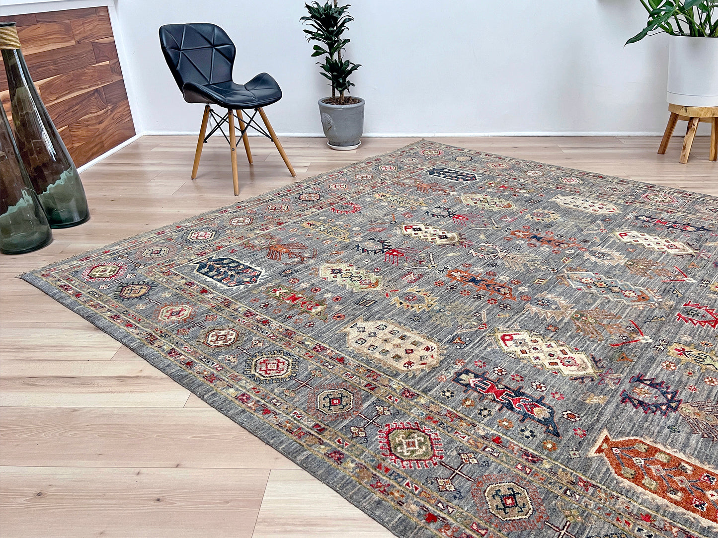 Yusufi handmade wool 8x10 area rug for lliving room, bedroom, dining. Oriental rug shop san francisco bay area