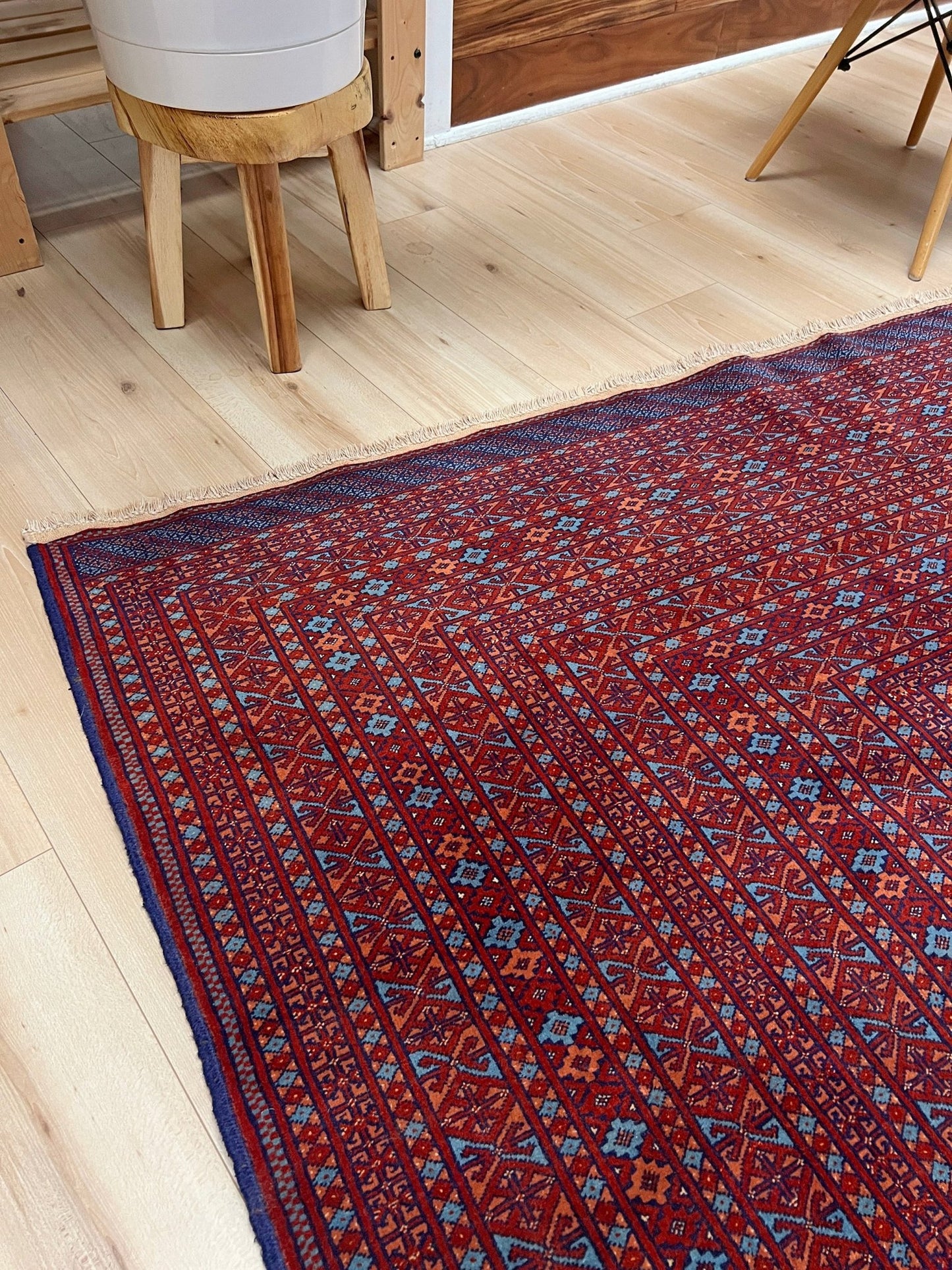 Blue bukhara turkmen rug. Luxury Handmade rug  shop palo alto. Oriental rug shop san francisco bay area.