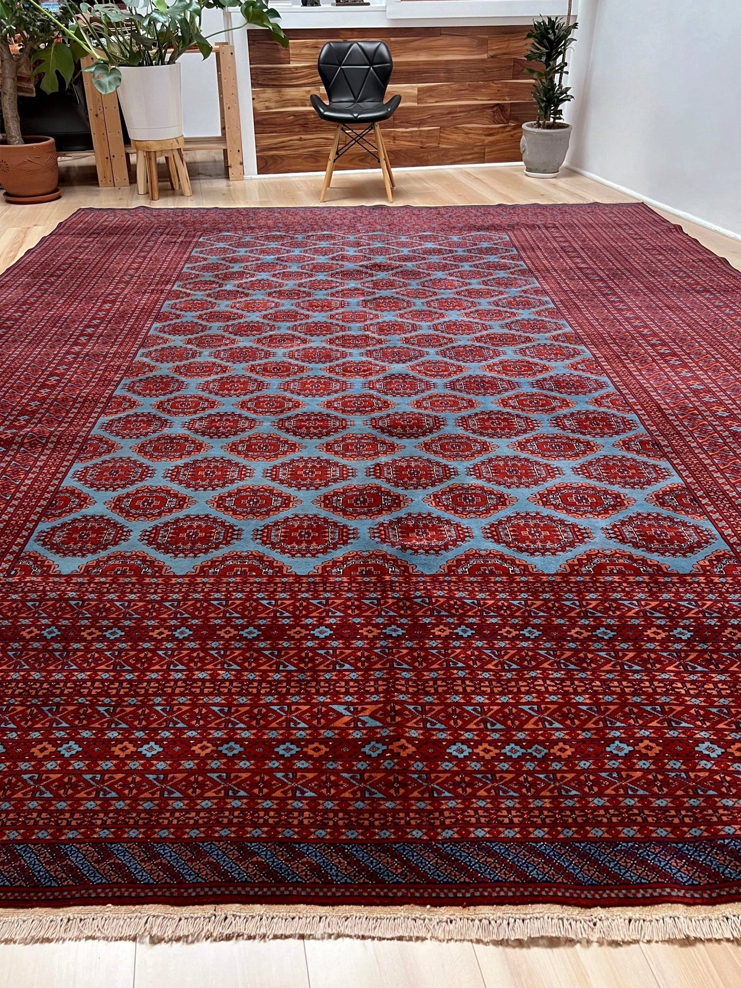 Blue bukhara turkmen rug. Luxury Handmade rug  shop palo alto. Oriental rug shop san francisco bay area.