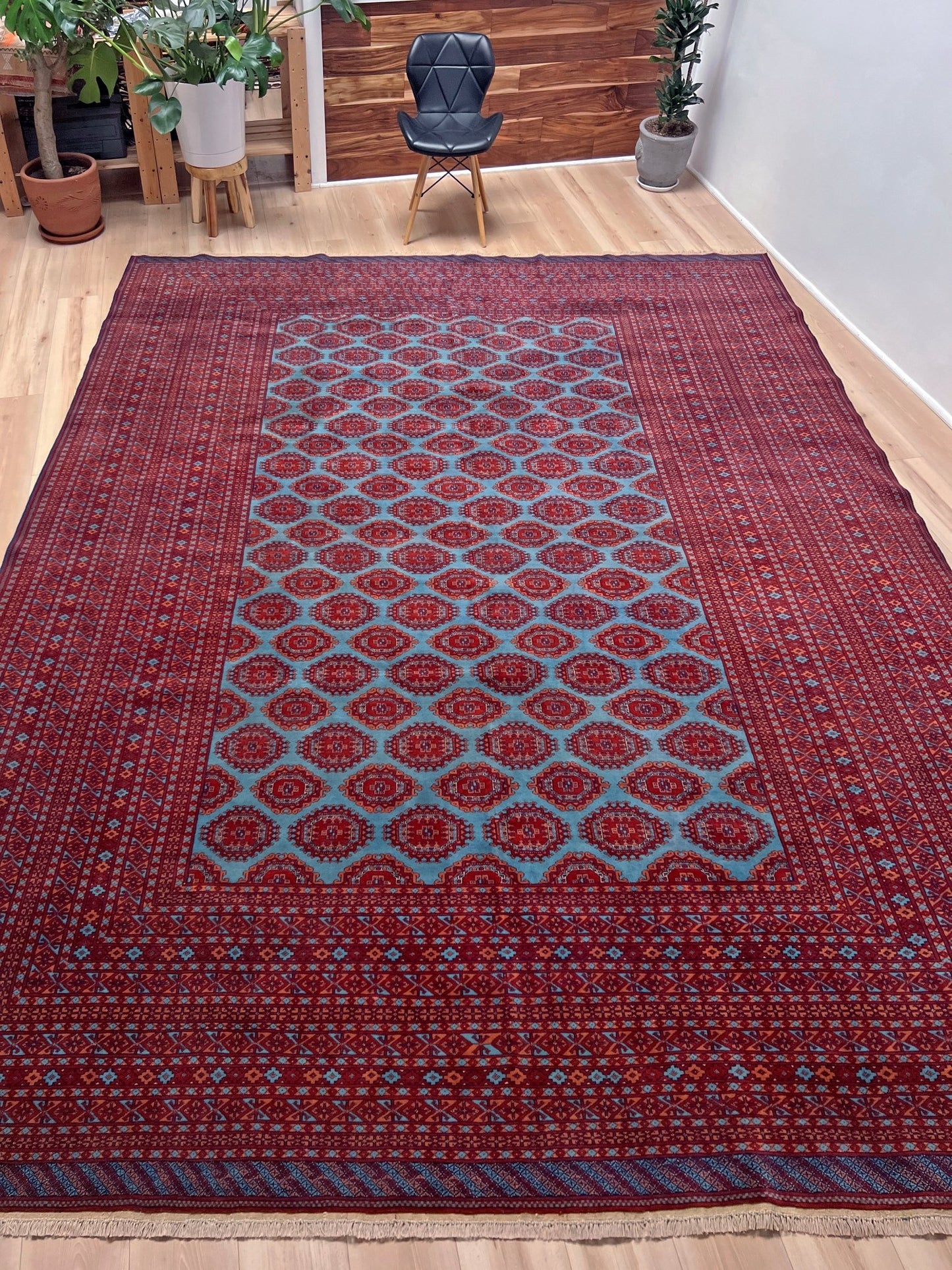 Blue bukhara turkmen rug. Luxury Handmade rug  shop palo alto. Oriental rug shop san francisco bay area.