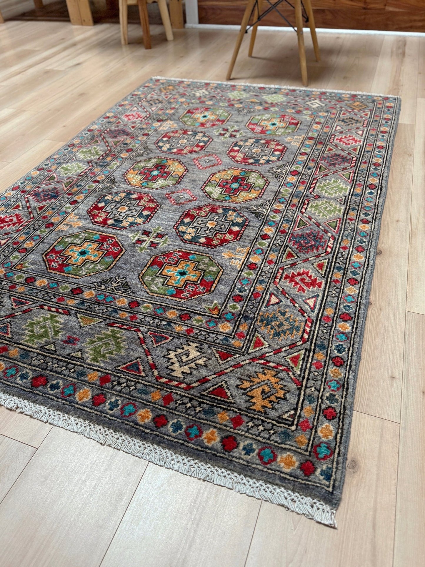 Neutral Ersari / Elephant Foot • Handmade Transitional Tribal Rug (3'9" x 5'8")