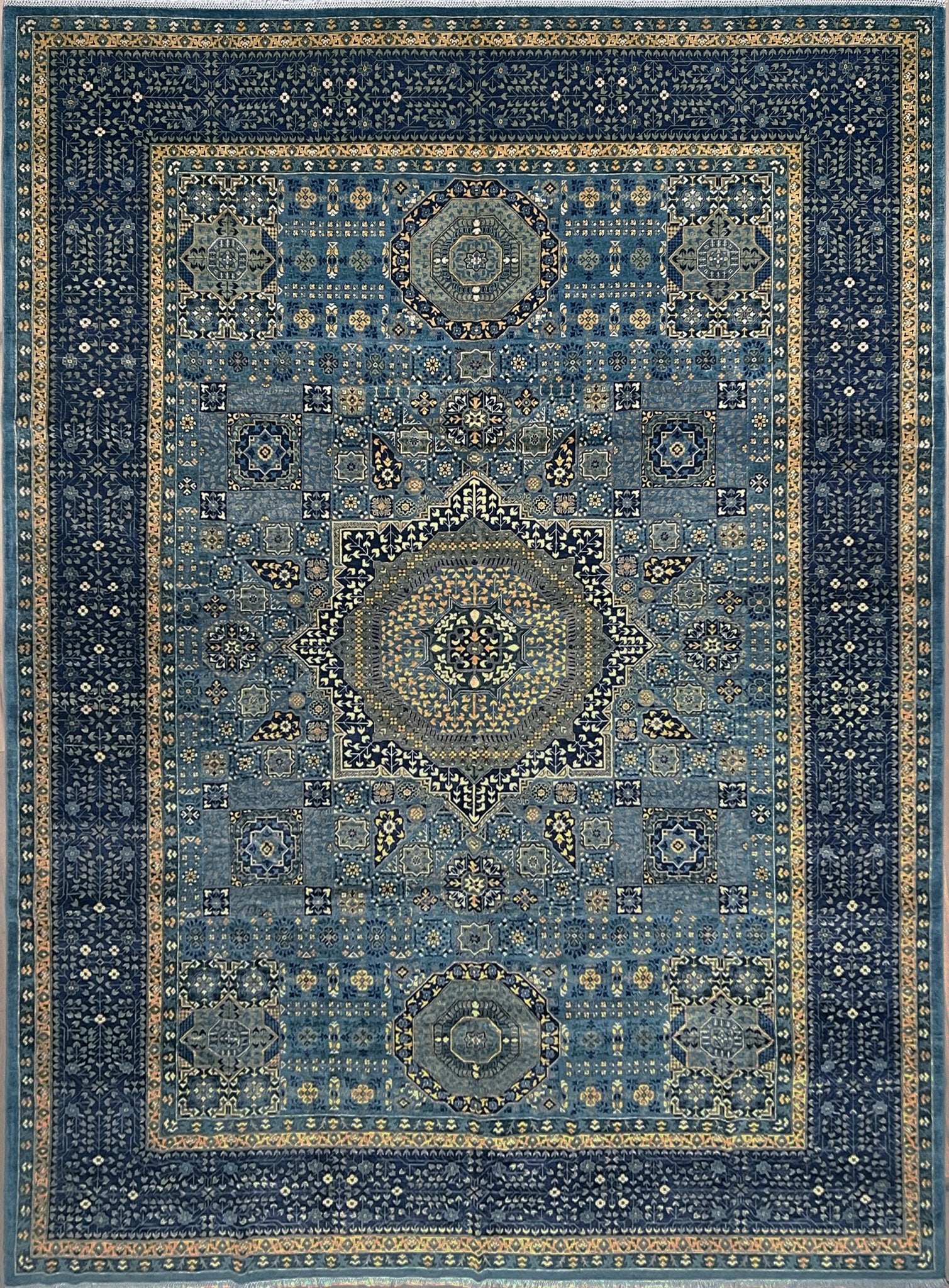 50x50 mamluk handmade area rug. 10x14 rug for living room. Luxury rug shop palo alro. Oriental rug shop san francisco bay area.