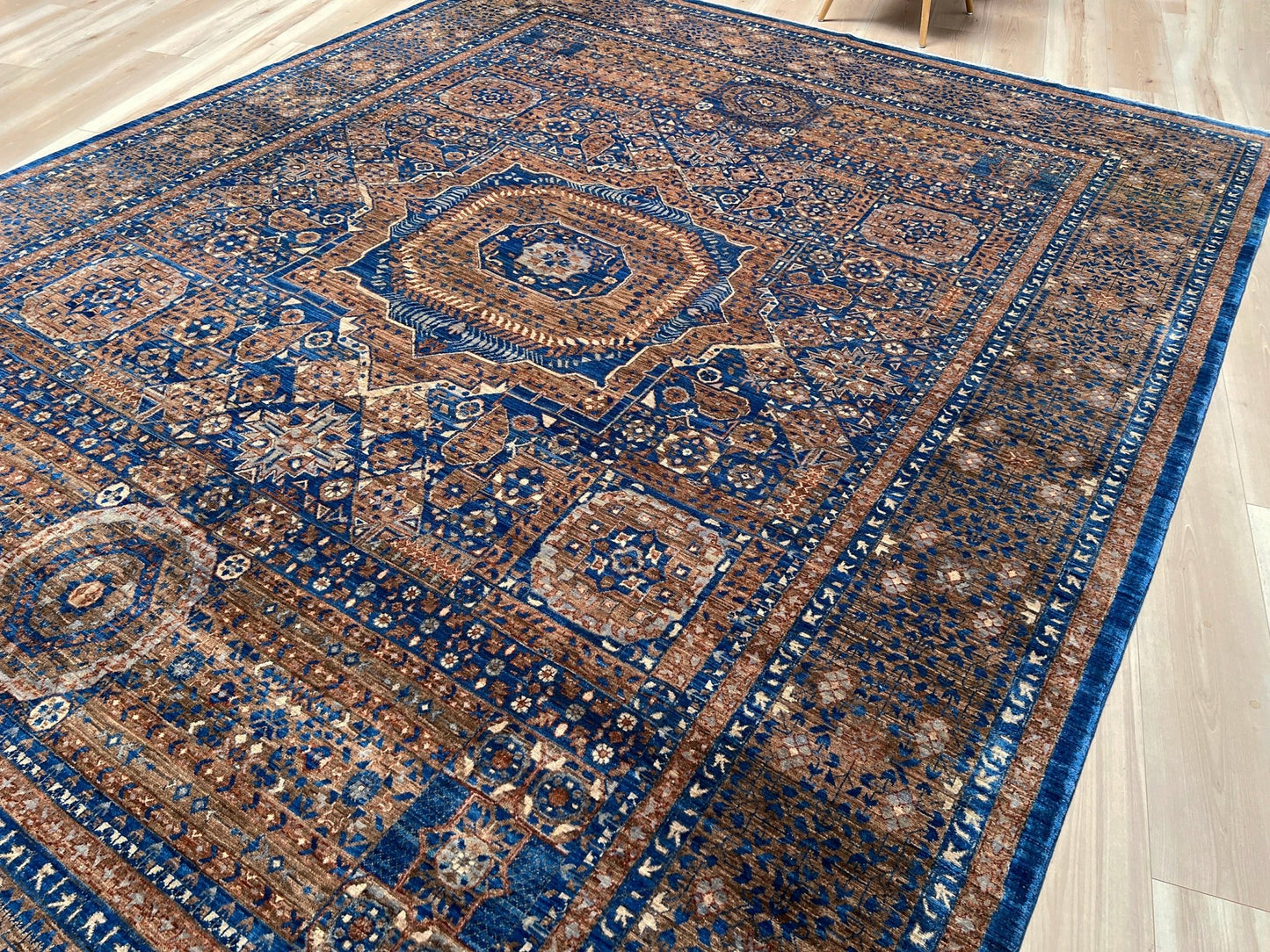 mamluk handmade area rug. 9x12 luxury rug for living room. Luxury rug shop palo alto. Oriental rug shop san francisco bay area.