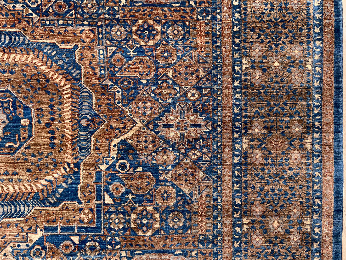 mamluk handmade area rug. 9x12 luxury rug for living room. Luxury rug shop palo alto. Oriental rug shop san francisco bay area.