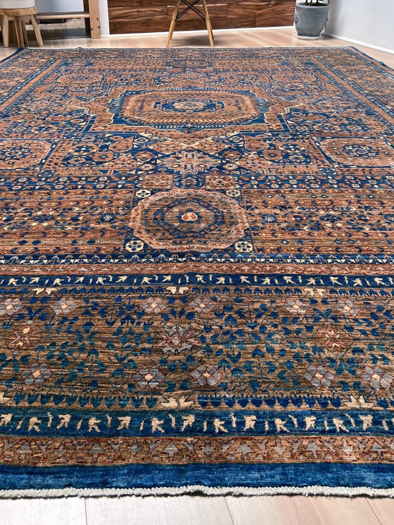 mamluk handmade area rug. 9x12 luxury rug for living room. Luxury rug shop palo alto. Oriental rug shop san francisco bay area.