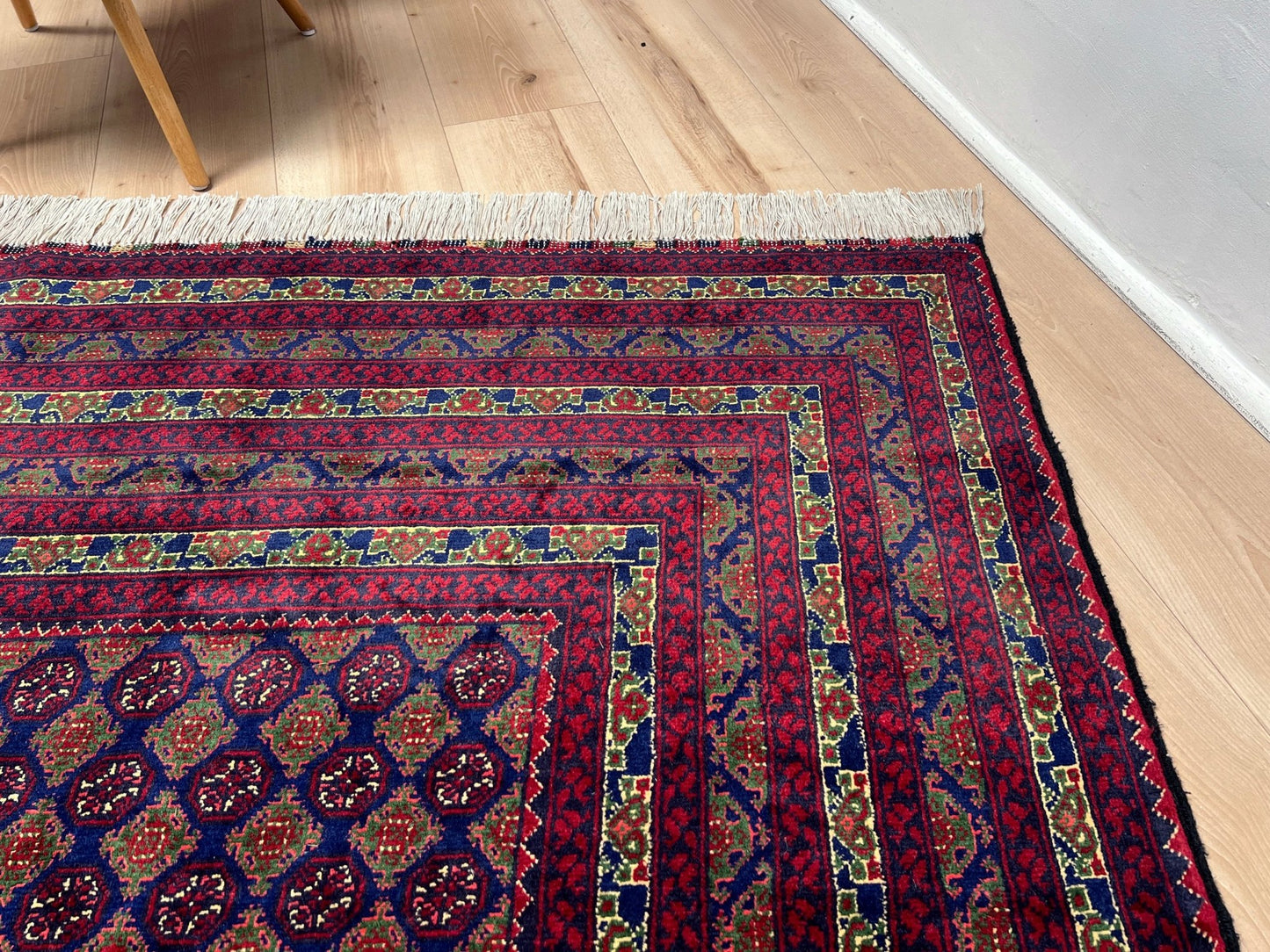 Burgundy navy Turkmen fine handmade area rug shop palo alto. Oriental rug shop san francisco bay area. Luxury rug from afghanistan