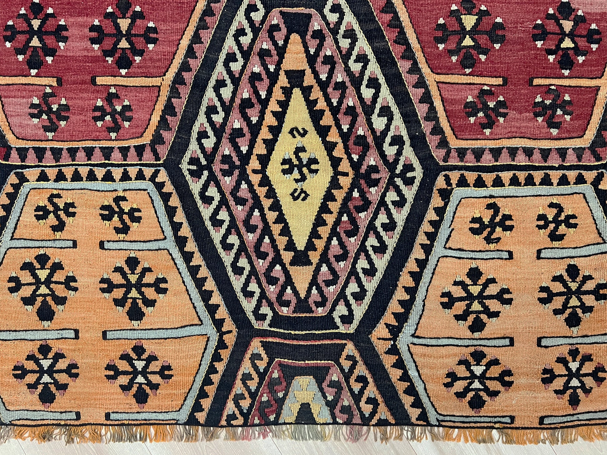 6x8 Sarkisla turkish kilim rug shop san francisco bay area. Handmade wool rug for bohemian tribal design. Buy handmade wool rug online.