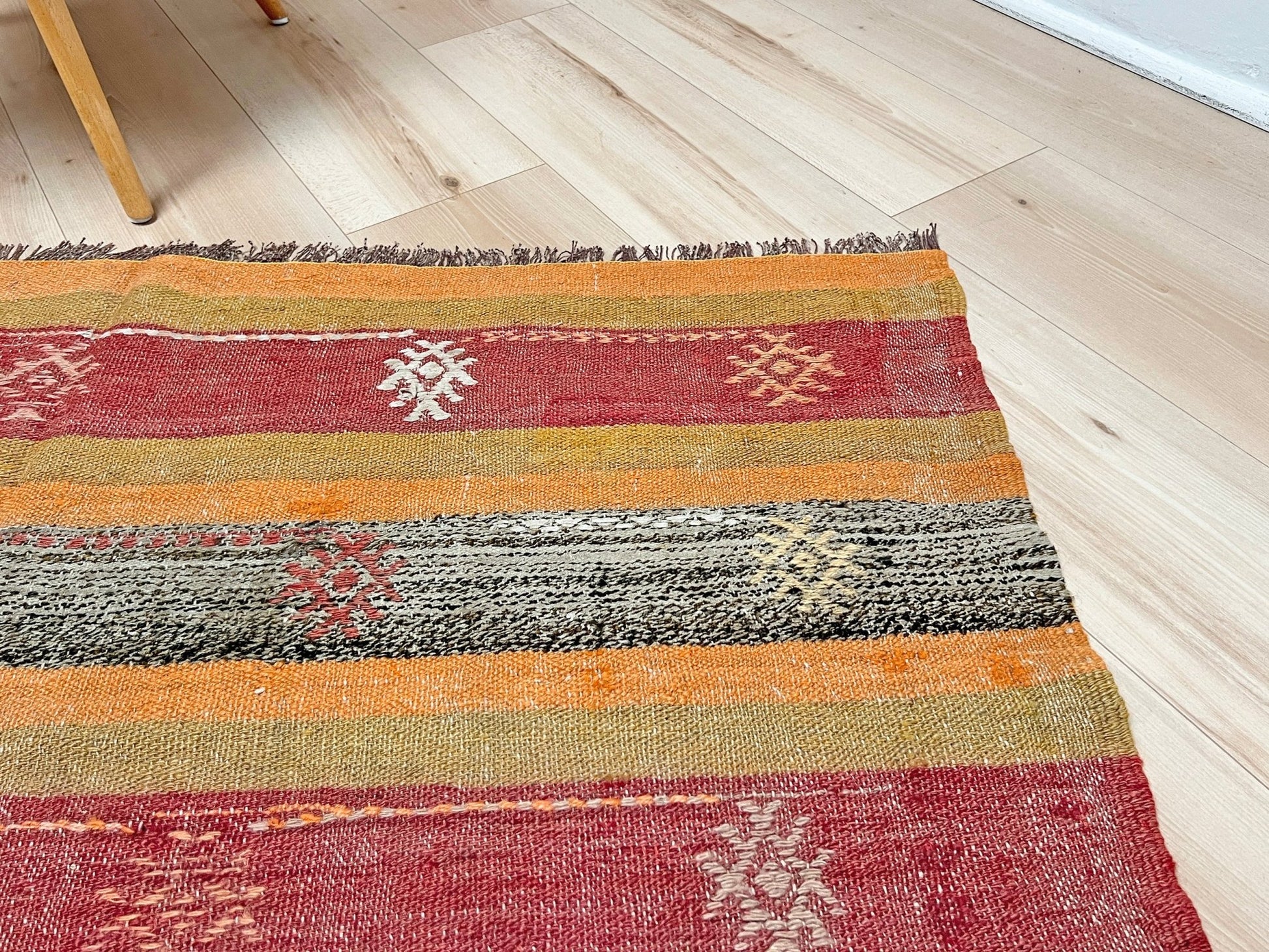 striped vintage turkish kilim rug shop san francisco bay area. Handmade wool flatweave rug for living room bedroom kitchen nursery.