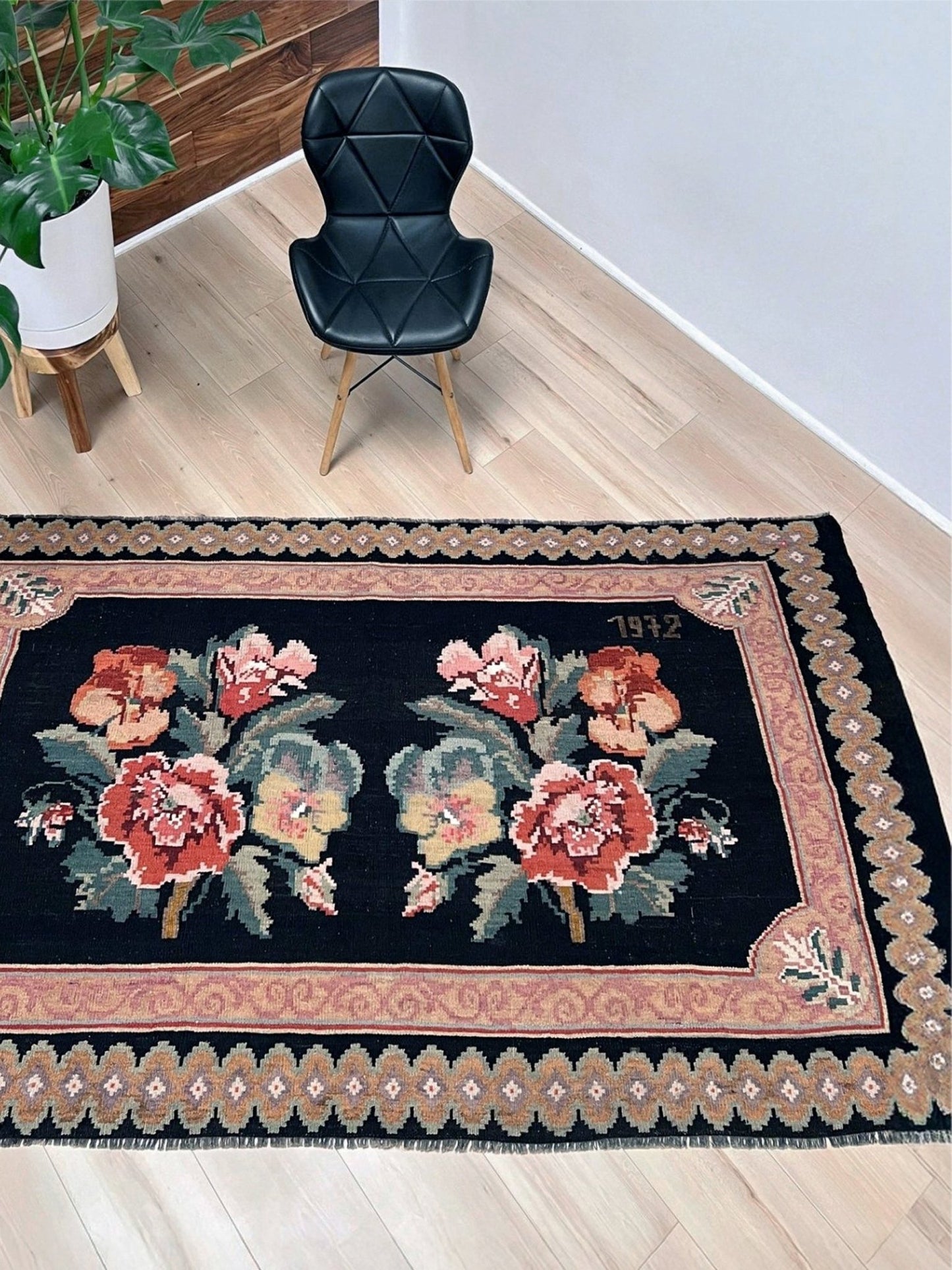 Moldovan Rose Kilim • Handmade Floral Vintage European Flatweave Rug / Wall Art (4'x7'6")