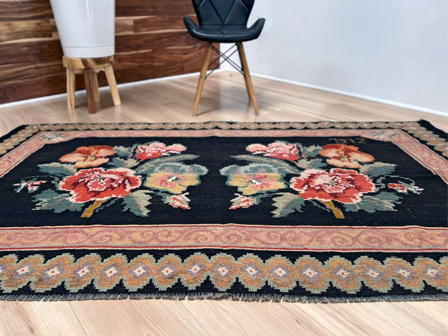 Moldovan Rose Kilim • Handmade Floral Vintage European Flatweave Rug / Wall Art (4'x7'6")
