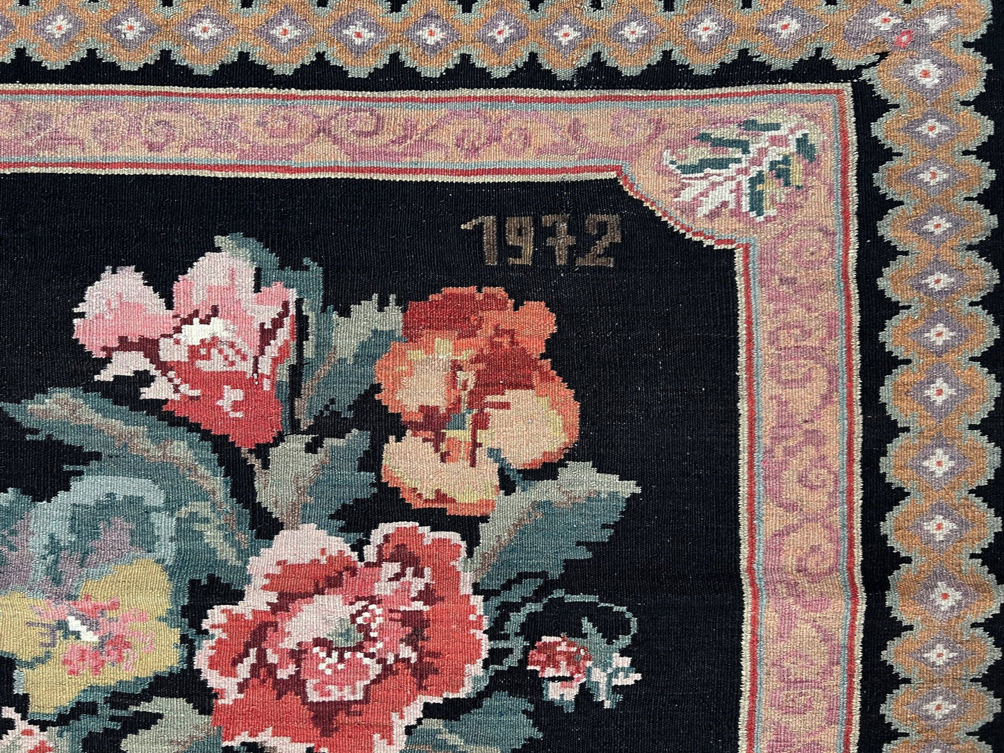 Moldovan Rose Kilim • Handmade Floral Vintage European Flatweave Rug / Wall Art (4'x7'6")