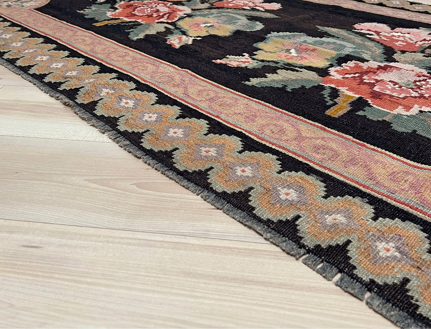 Moldovan Rose Kilim • Handmade Floral Vintage European Flatweave Rug / Wall Art (4'x7'6")