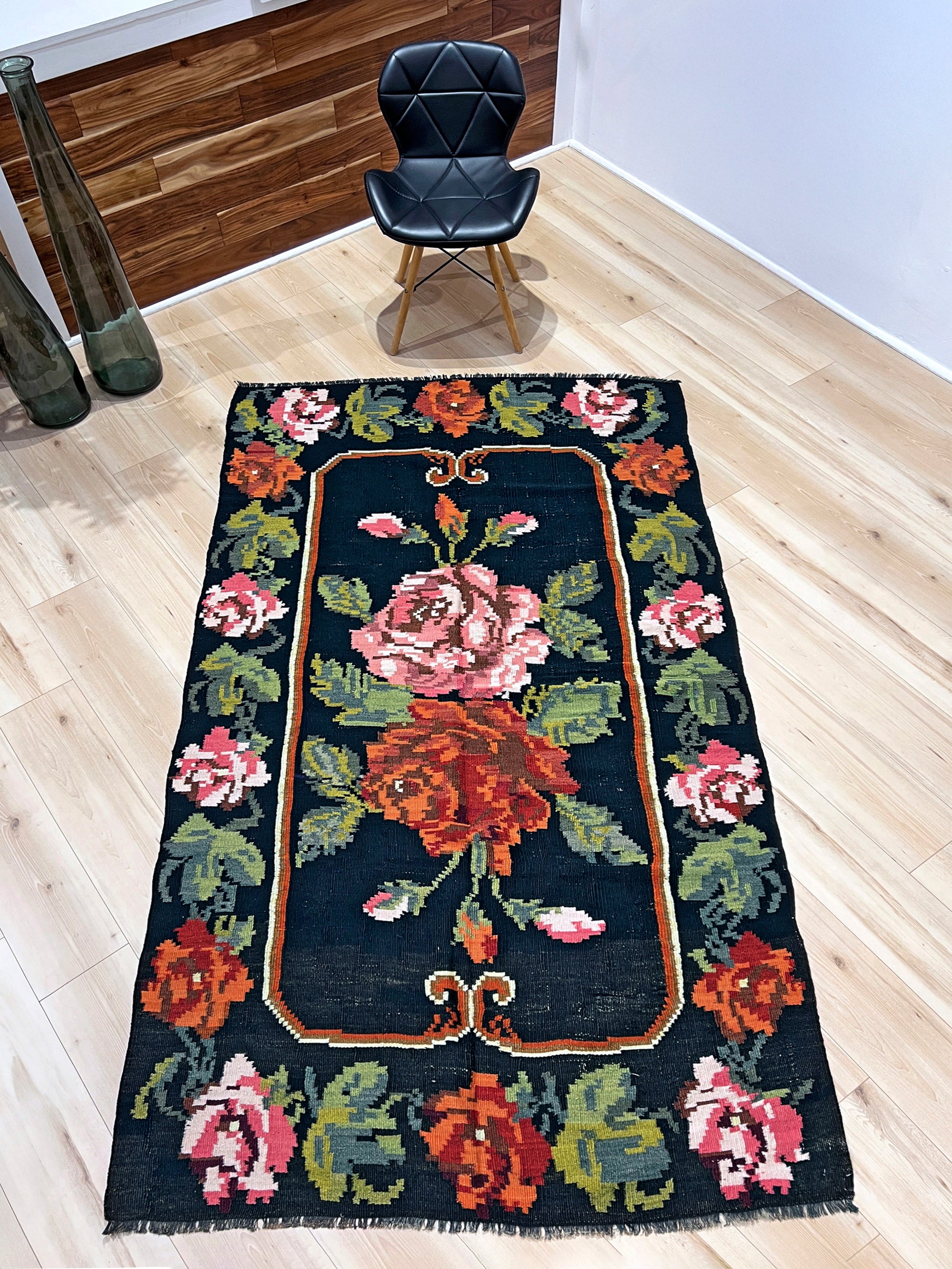 5x7 Rose Kilim Handmade Moldovan Kilim Rug Shop San Francisco Bay Area. Wool flatweave Carpet shop Palo Alto Berkeley for Living Room, Dining, Kitchen, Bedroom, Nursery. Free shipping.