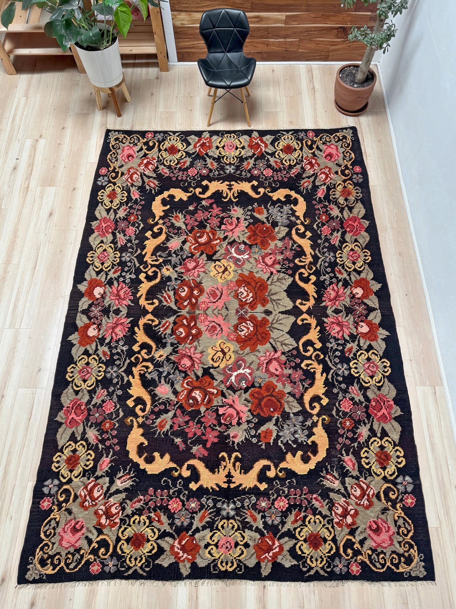 Vintage Moldovan rose kilim area rug 8x11 – handmade floral wool flatweave perfect for living room, bedroom, kitchen, or dining room. Ideal for boho, romantic, or floral decor styles. Available at top-rated rug shop in San Mateo, SF Bay Area with free shipping.