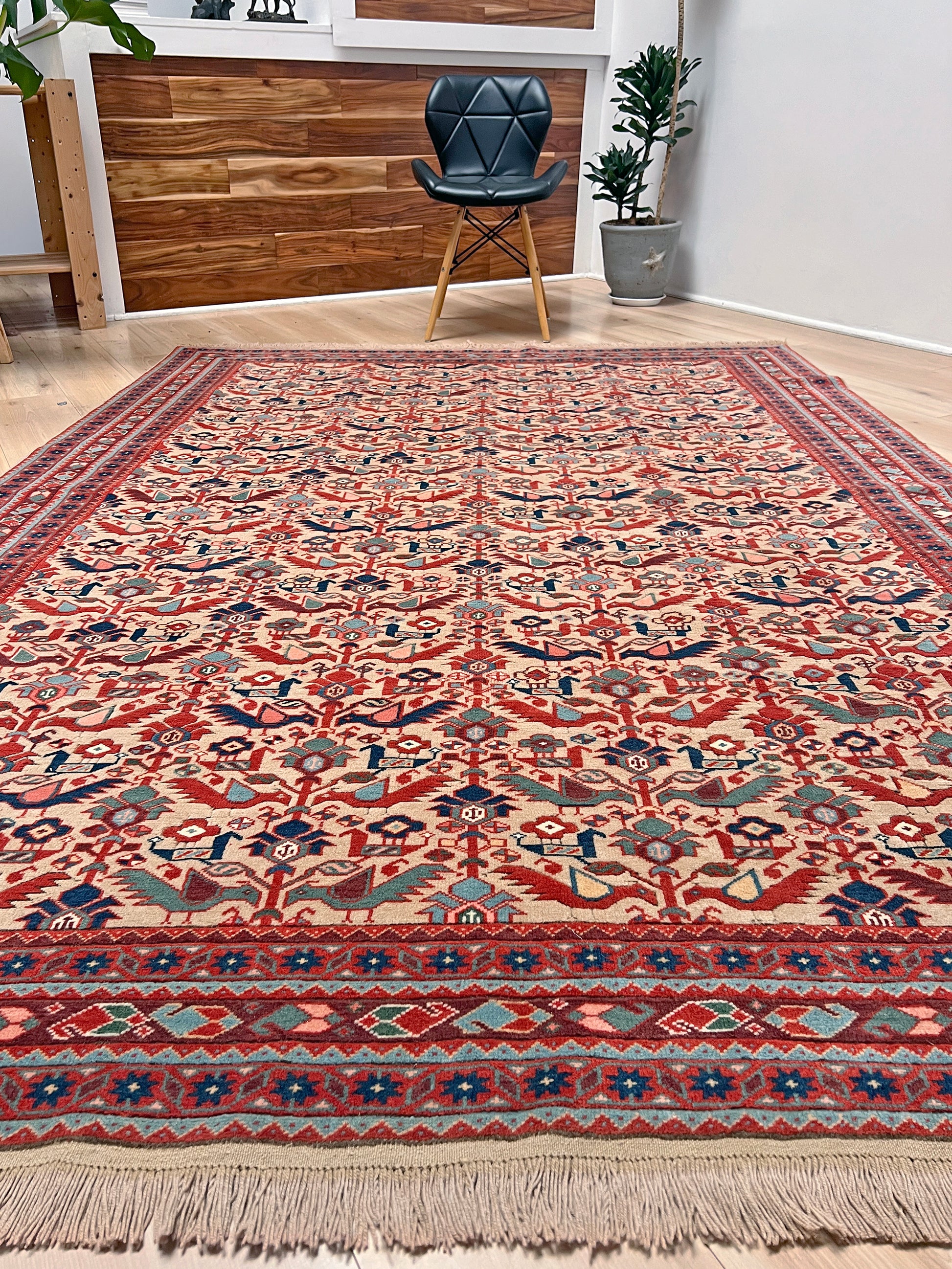 Pink Handmade turkish rug shop san francisco bay area. Luxury rug shop palo alto menlo park. Neutral rug for living room bedroom dining.