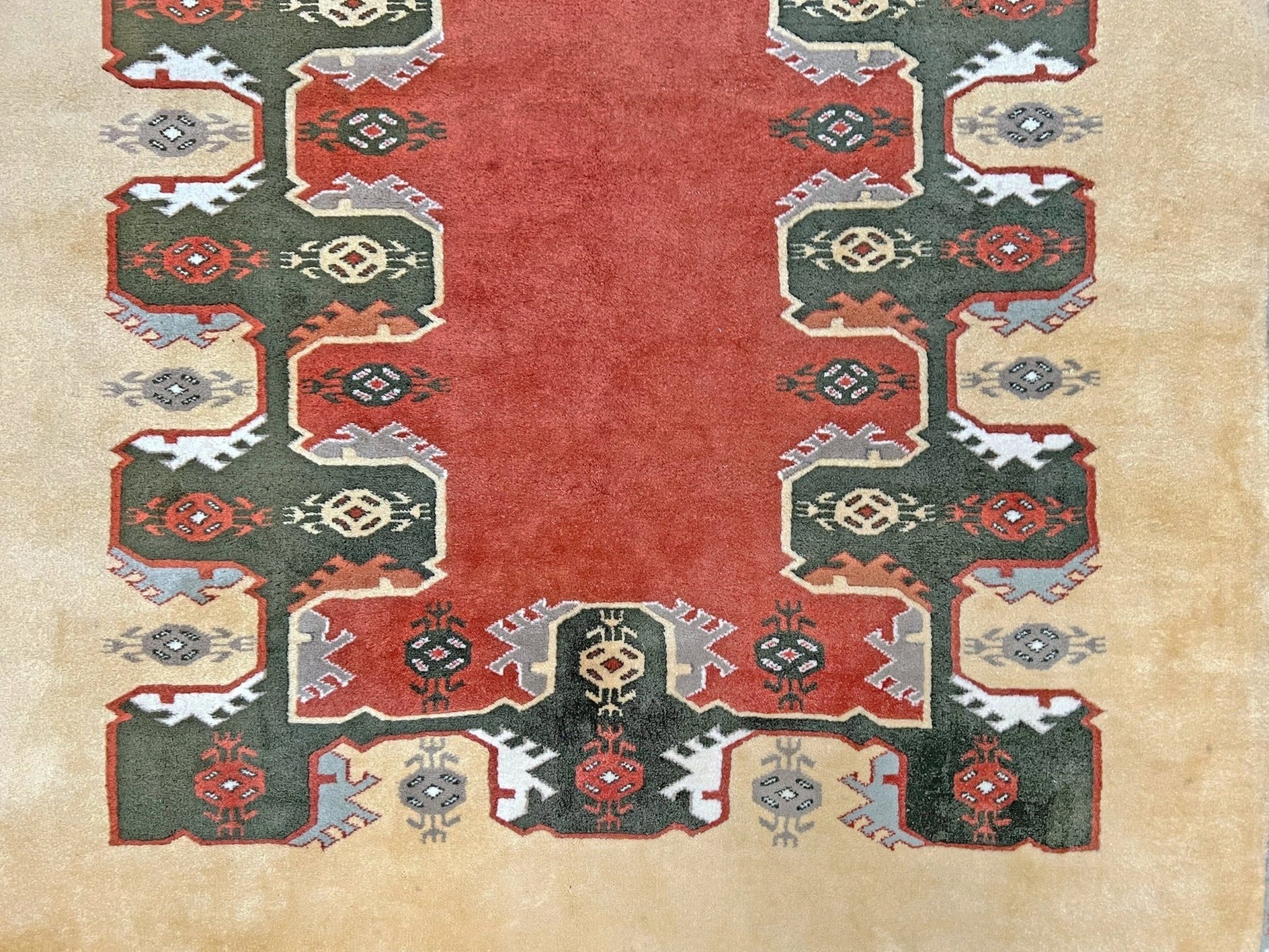 Decorative rug with geometric pattern on beige background. 6x7 Beige Terracotta red Konya Turkish Soft Rug. Vintage Rug Shop San Francisco Bay Area. 