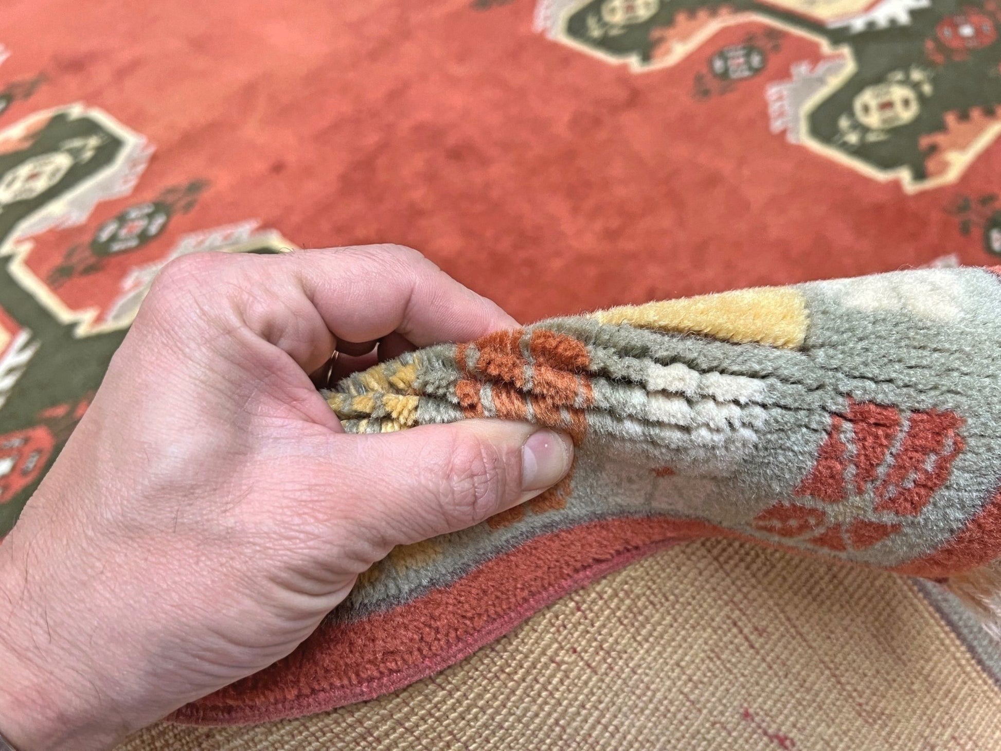 Decorative rug with geometric pattern on beige background. 6x7 Beige Terracotta red Konya Turkish Soft Rug. Vintage Rug Shop San Francisco Bay Area. 
