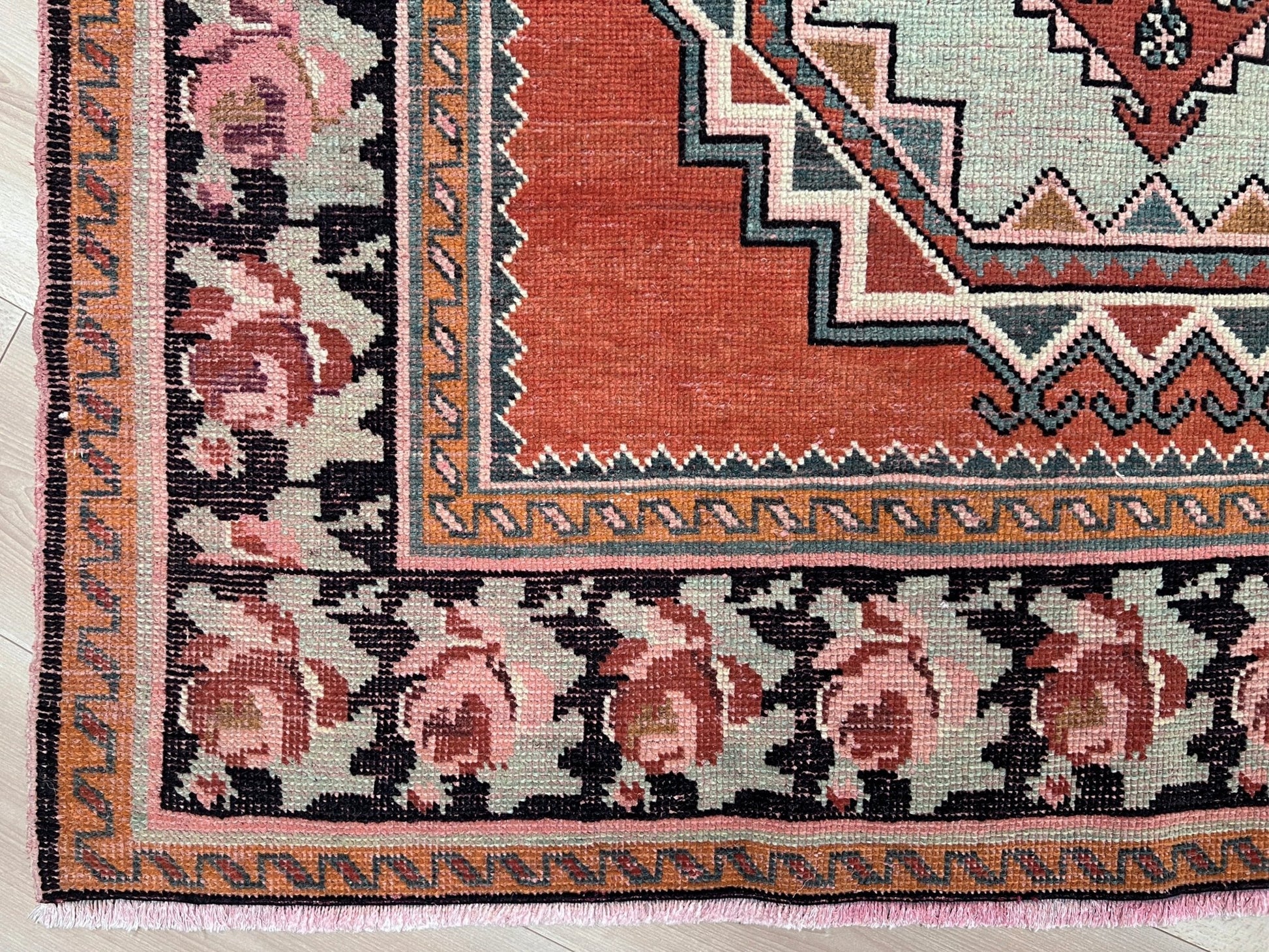 4x10 derbend karabagh caucasian handmade vintage rug shop San Francisco Bay Area. Wide runner handmade wool rug. Buy rug online