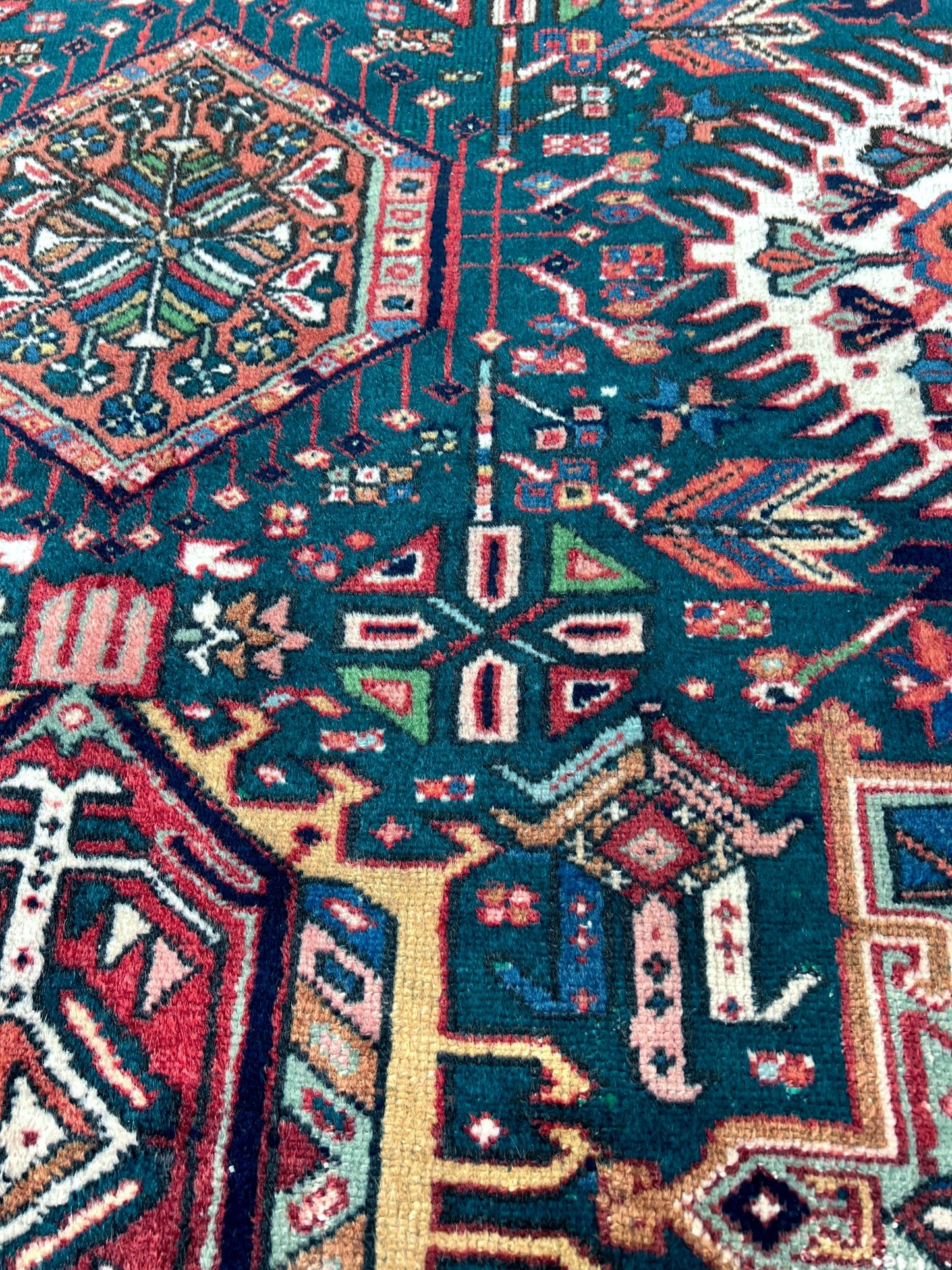 7x9  karadja heriz vintage persian aera rug for living room bedroom dining. Handmade wool Oriental rug shop san francisco bay area. Buy handmade wool vintage rug online