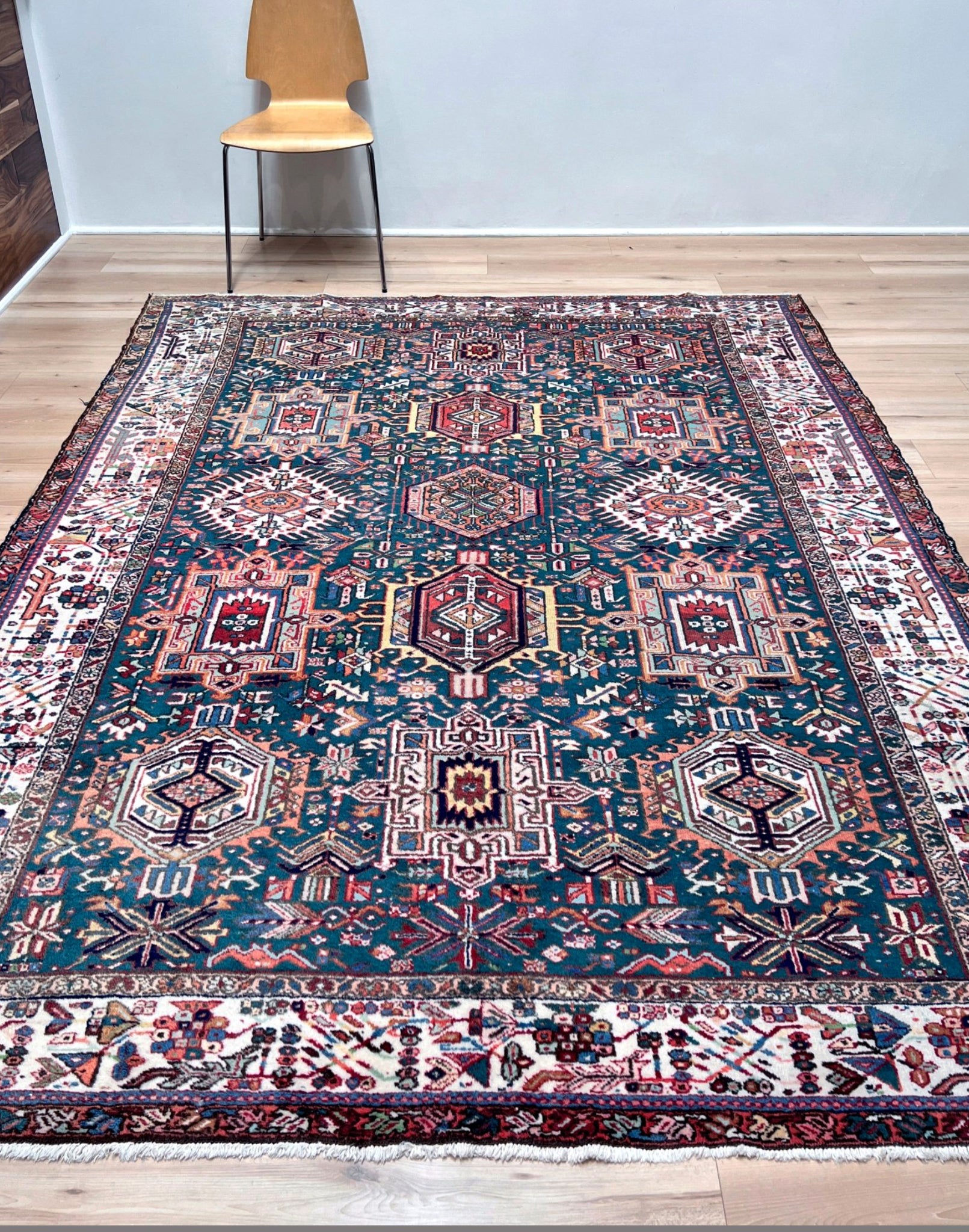 7x9  karadja heriz vintage persian aera rug for living room bedroom dining. Handmade wool Oriental rug shop san francisco bay area. Buy handmade wool vintage rug online