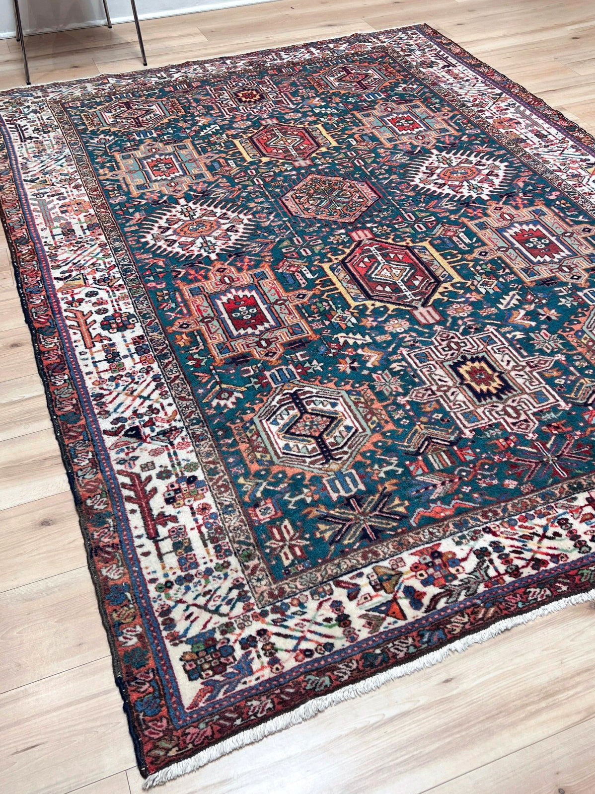 7x9  karadja heriz vintage persian aera rug for living room bedroom dining. Handmade wool Oriental rug shop san francisco bay area. Buy handmade wool vintage rug online