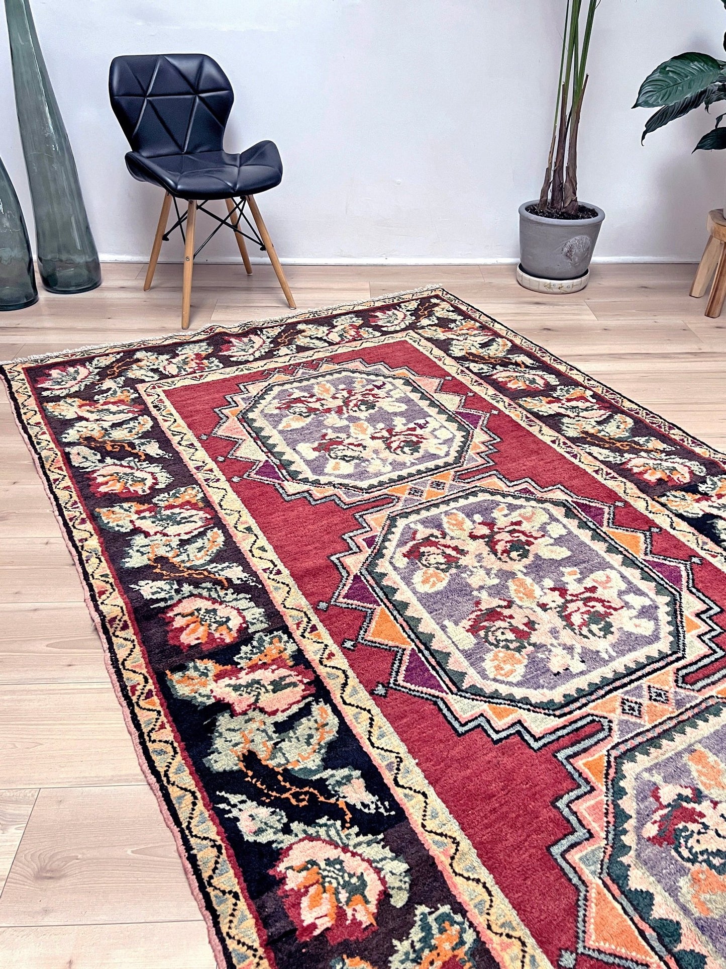 derbend karabagh caucasian rug. Oriental rug shop San Francisco Bay Area. 5x10 Wide runner handmade wool rug. Buy rug online