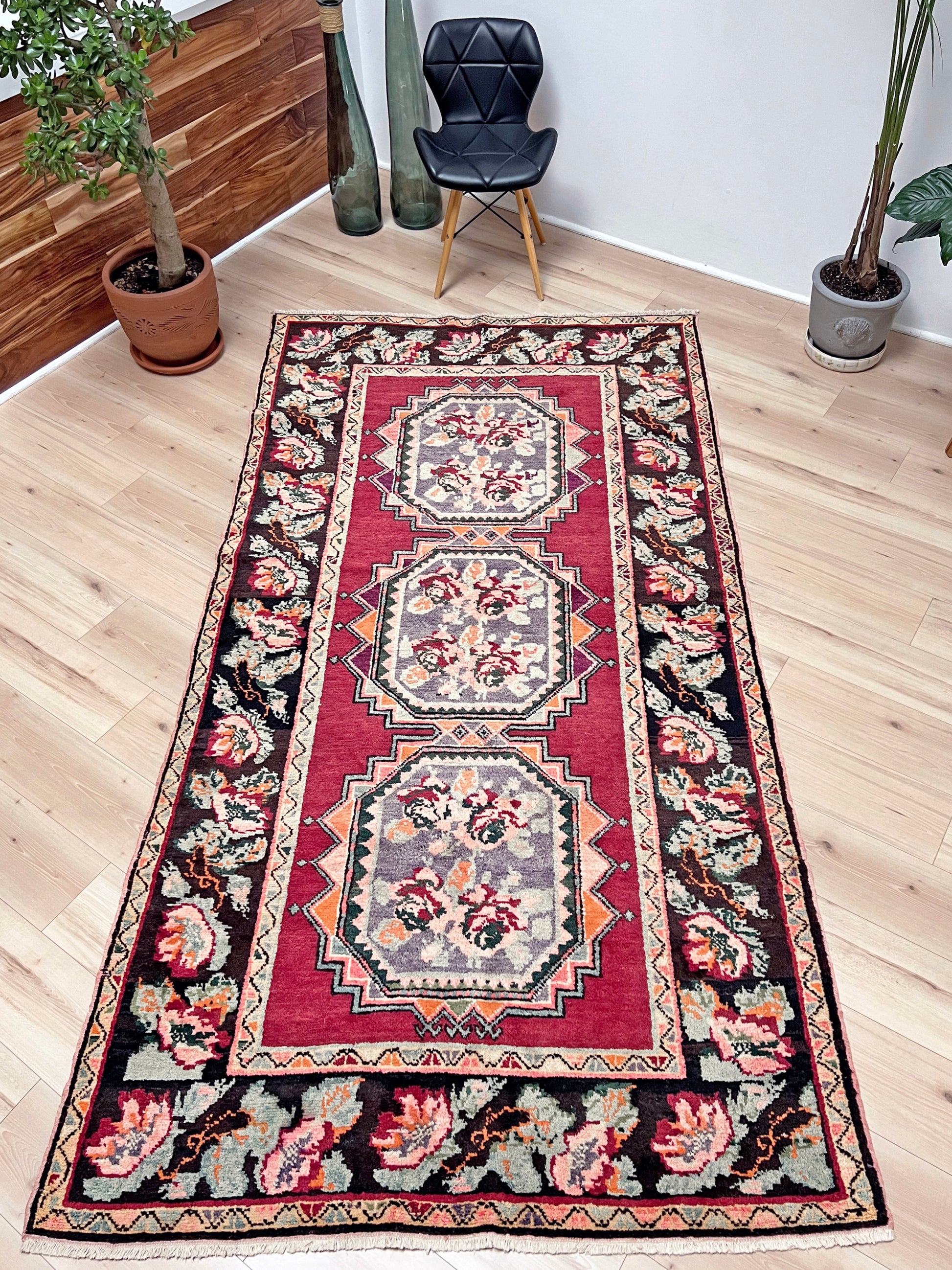 derbend karabagh caucasian rug. Oriental rug shop San Francisco Bay Area. 5x10 Wide runner handmade wool rug. Buy rug online