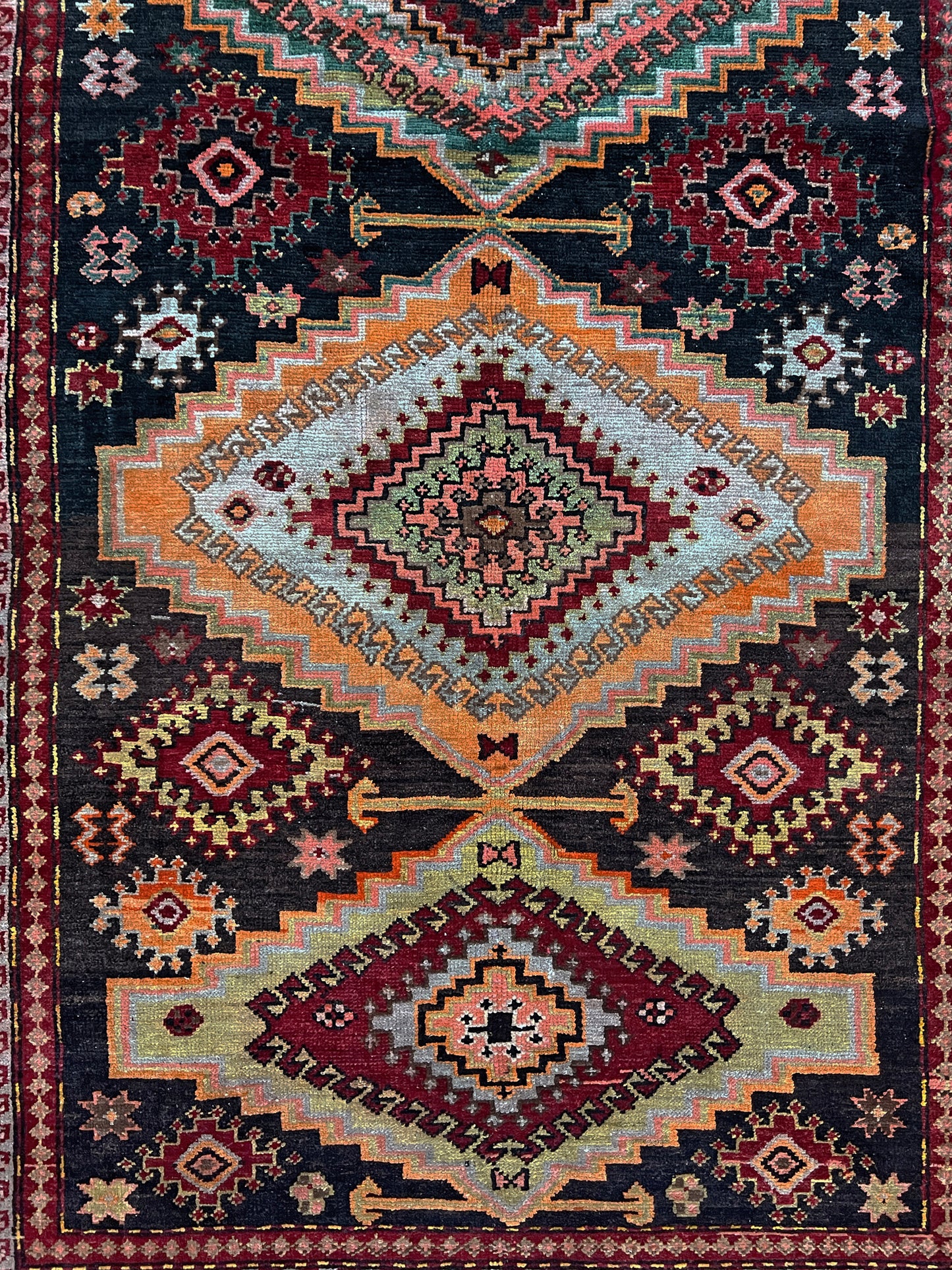 4x10 Kuba caucasian handmade wool vintage wide runner rug. Buy oriental rug shop san francisco bay area. Buy rug online free shipping.