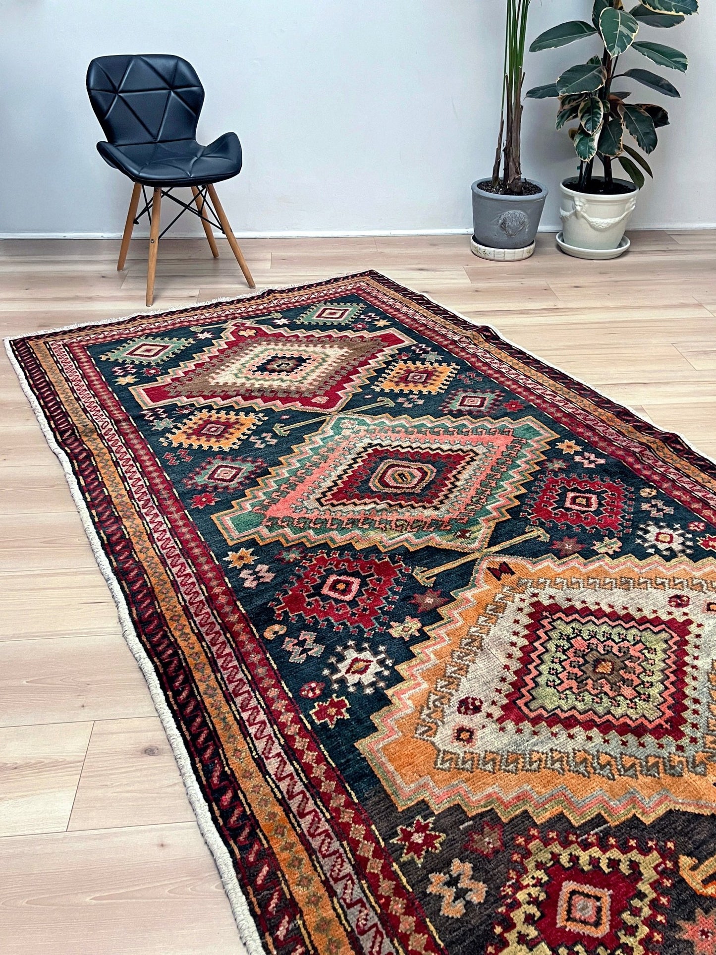 4x10 Kuba caucasian handmade wool vintage wide runner rug. Buy oriental rug shop san francisco bay area. Buy rug online free shipping.