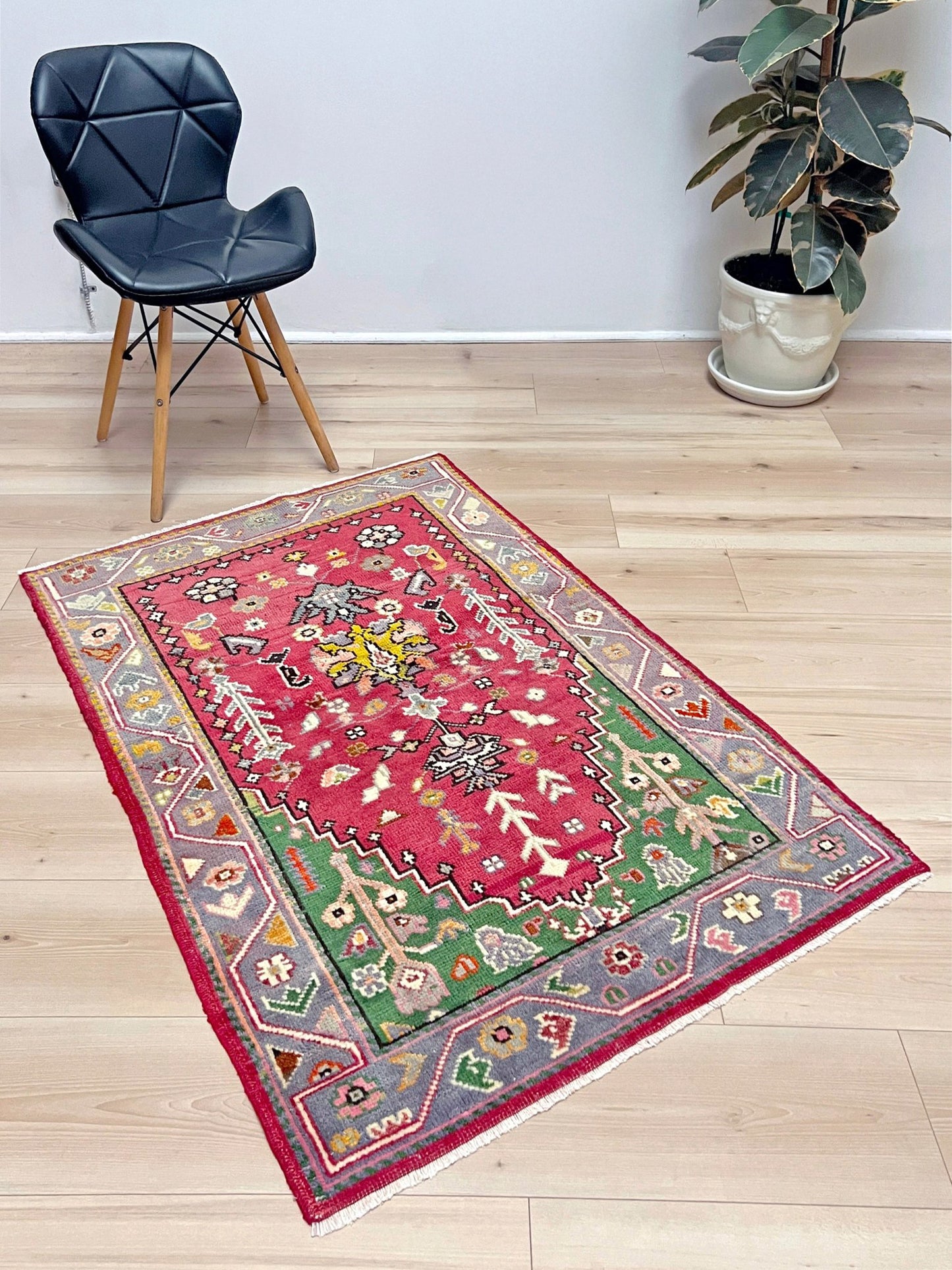 Vintage Turkish Maden prayer rug with russet rose field, emerald green spandrels, and floral motifs — handmade wool 3×4 mini carpet. intage turkish mini rug for entry bedroom bathroom under the desk nursery kitchen. Turkish rug shop san francisco bay area. Handmade wool rug buy online 