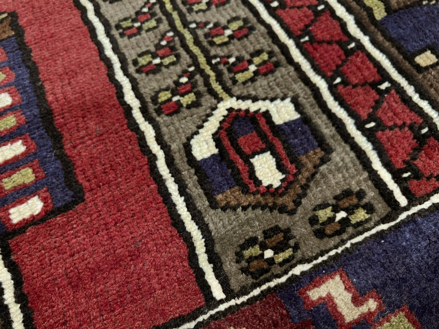 Konya vintage wool turkish rug shop san francisco bay area. Oriental rug store palo alto, berkeley. 5x7 Scatter handmade rug