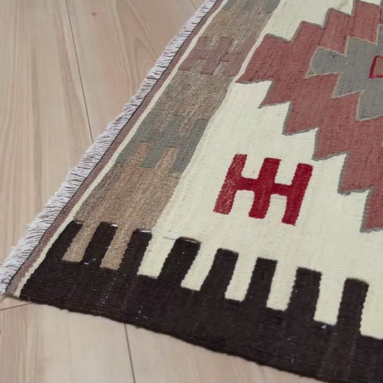 Vintage Mut kilim rug 3x5 in ivory, and rose — handmade Turkish flatweave rug wall art living room kitchen bedroom study sold by Indigo Rugs, Burlingame CA / San Francisco Bay Area.