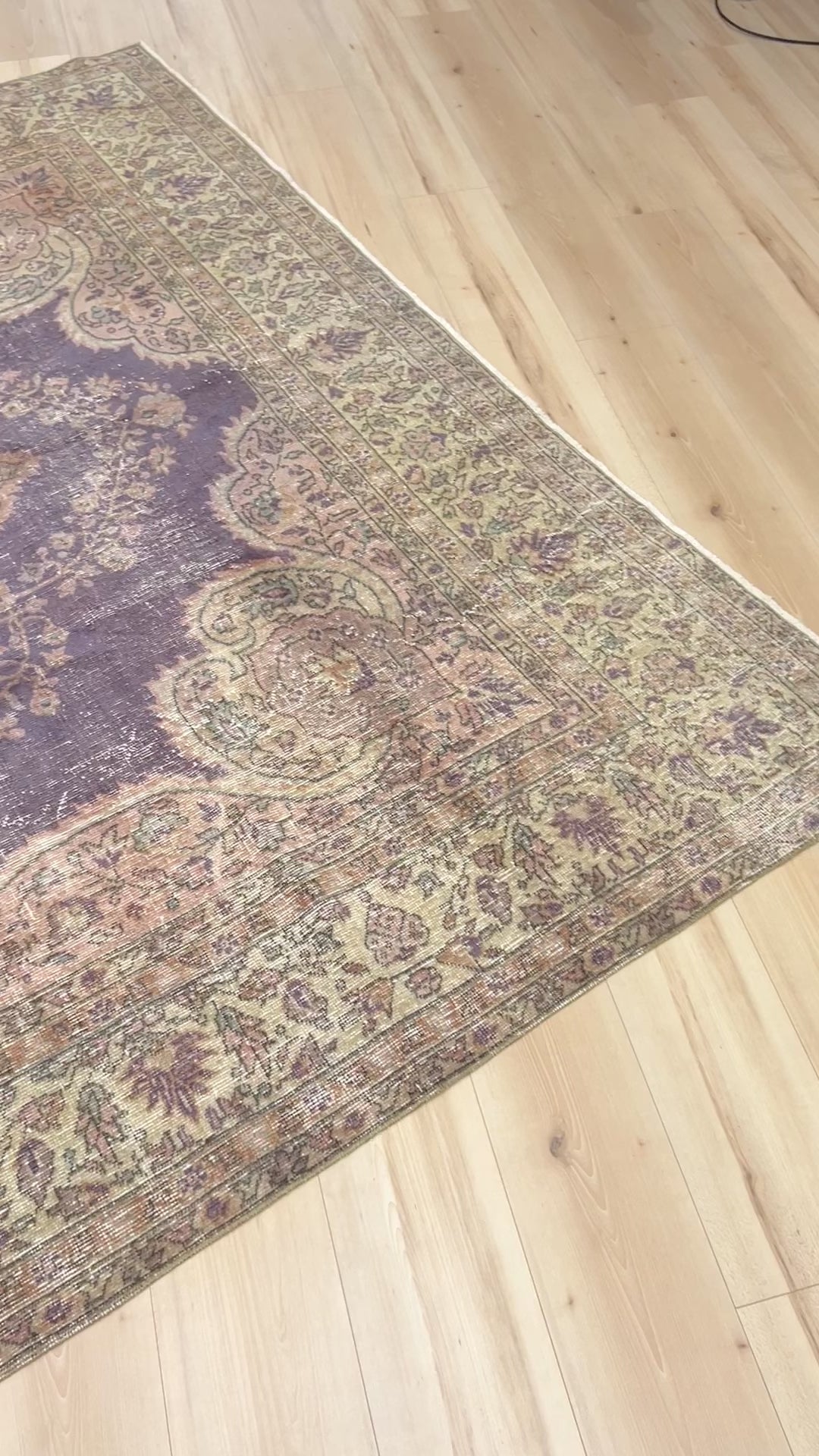 Muted Vintage Turkish Rug. Overdyed distressed rug. Turkish rug shop San Mateo CA. Modern minimalist turkish rug for living room, bedroom, dining, office. Oriental rug shop san francisco bay area. Buy rugs obline rug shopping free shipping to USA, Canada.