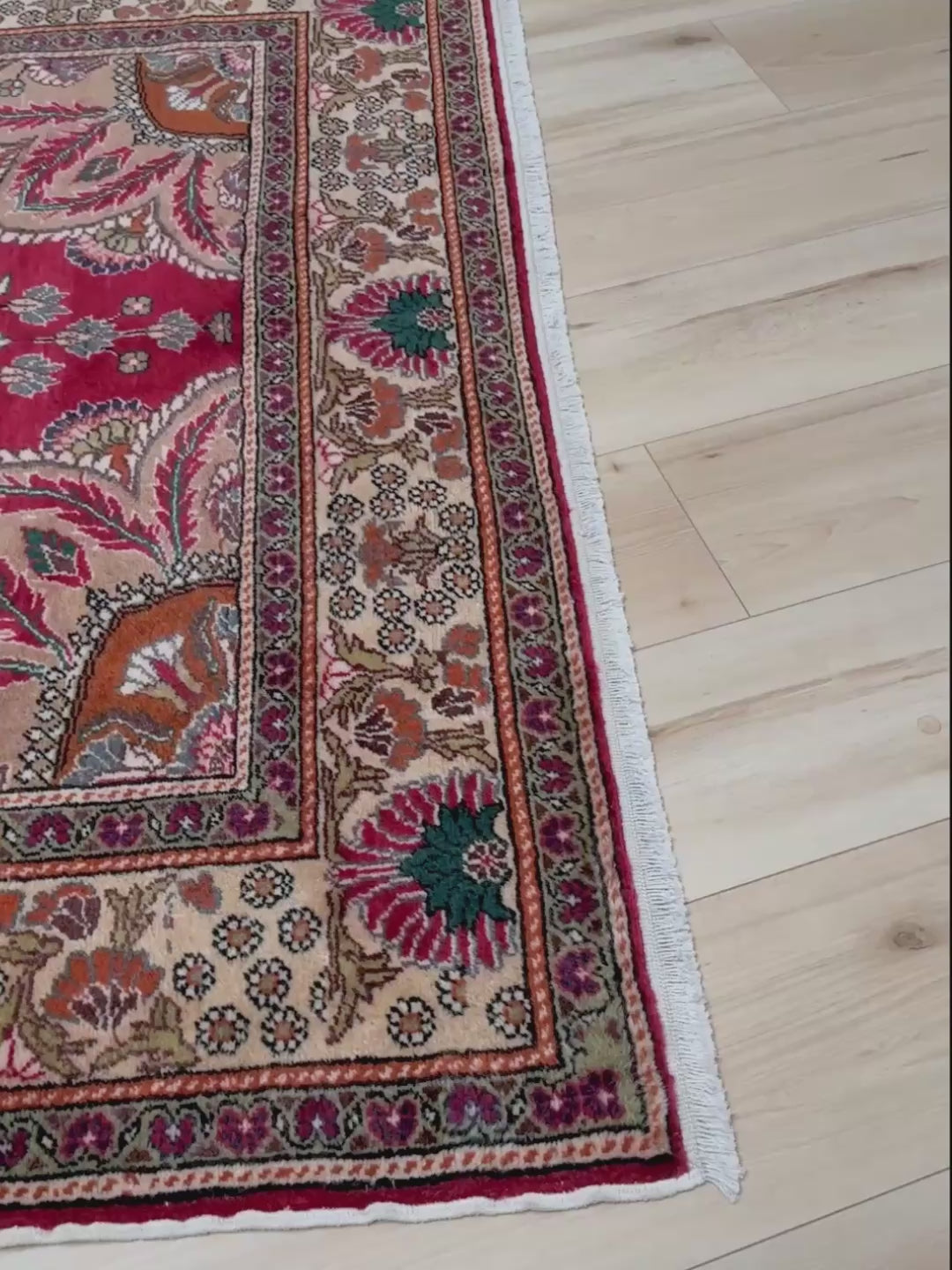 Crimson Red 5x7 Kayseri handmade Turkish wool rug from the best rug shop in the San Francisco Bay Area, Burlingame CA, free shipping available. Perfect for living rooms, bedrooms, dining rooms, studies, or formal sitting areas