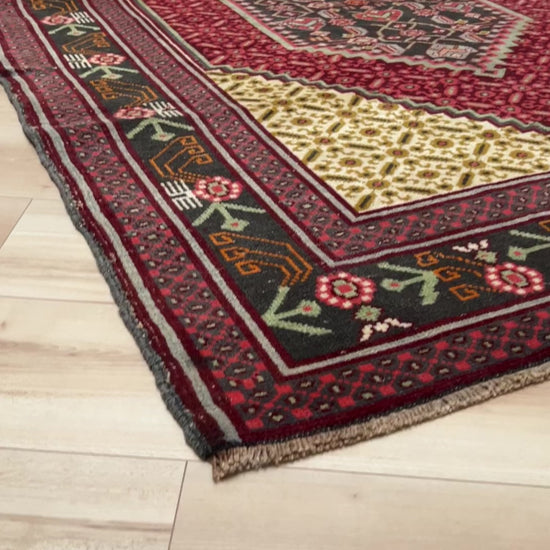 Senneh Persian Rug Runner. Vintage rug shop san francisco bay area. Wide Runner rug for living room, bedroom, office, study, dining, kitchen. Buy handmade wool carpet oriental rug online free shipping USA Canada