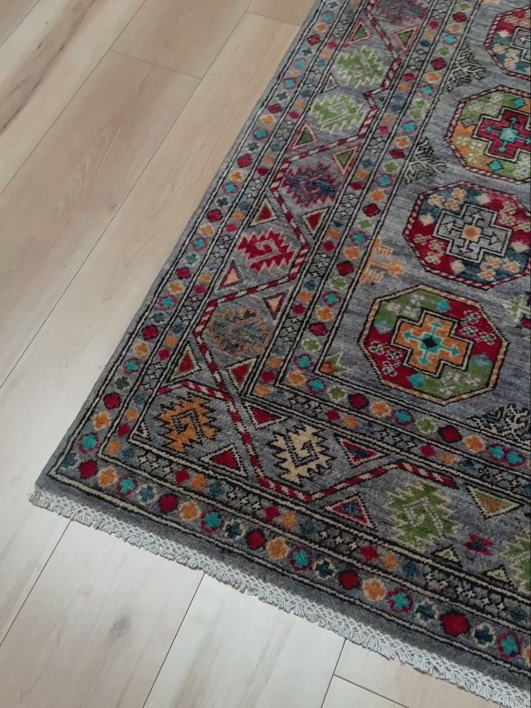 Transitional Gray Neutral Ersari Elephant Foot rug 4x6. Handmade Turkmen tribal wool rug perfect for living room, bedroom, or entryway. Free shipping from the best rug shop in the San Francisco Bay Area, Burlingame CA.