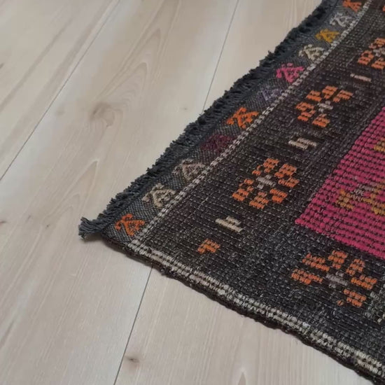 3x4 Vintage Malatya Zili kilim rug with warm pink field and vase floral design — handwoven wool flatweave fug for entryway, bedroom, bathroom, wall art Turkey, available at Indigo Rugs, Burlingame CA.