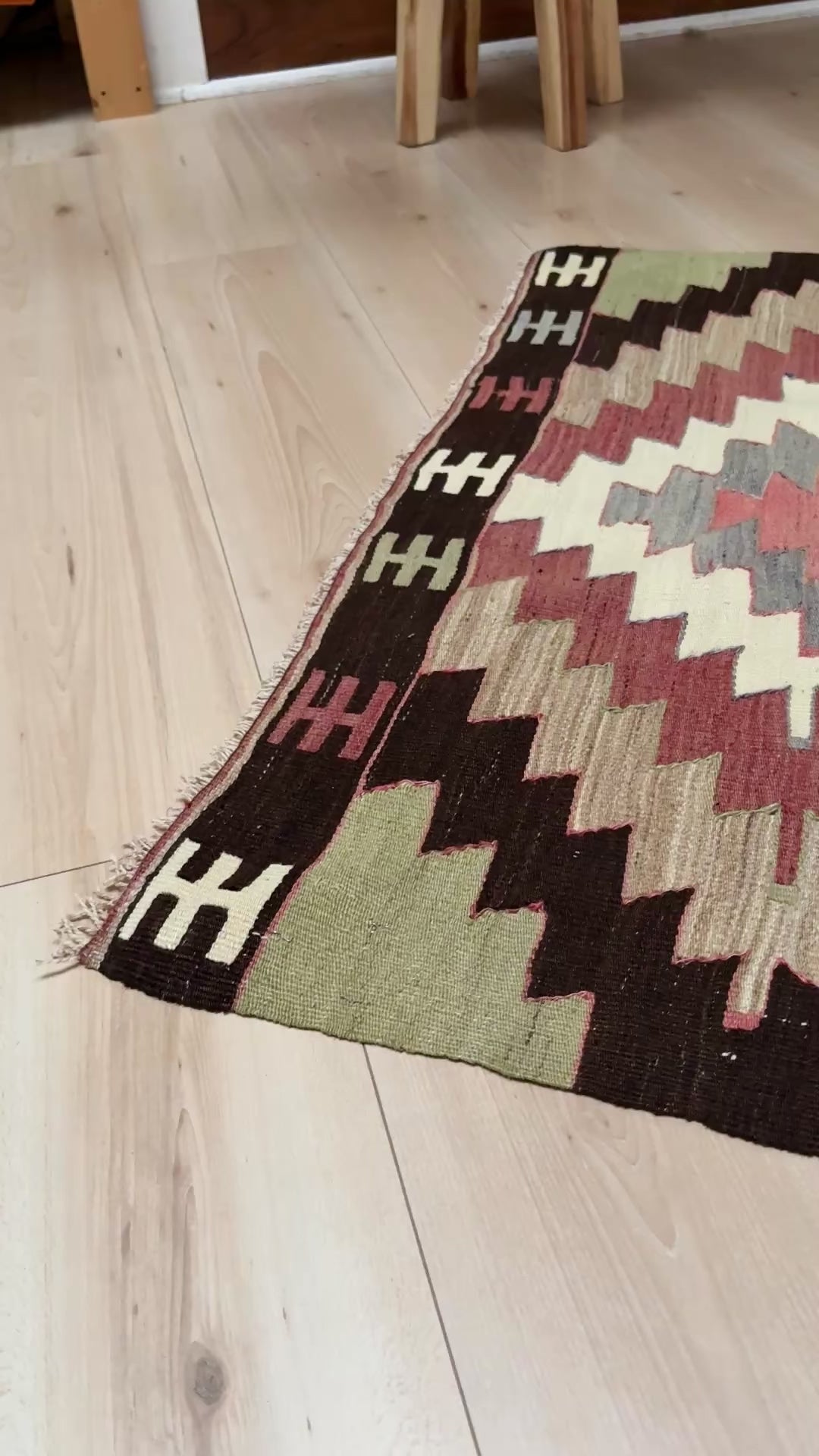 4x5 Navajo style turkish kilim wool rug for bedroom nursey kitchen entry flatweave rug  shop san francisco bay area. Handmade wool flatweave rug.