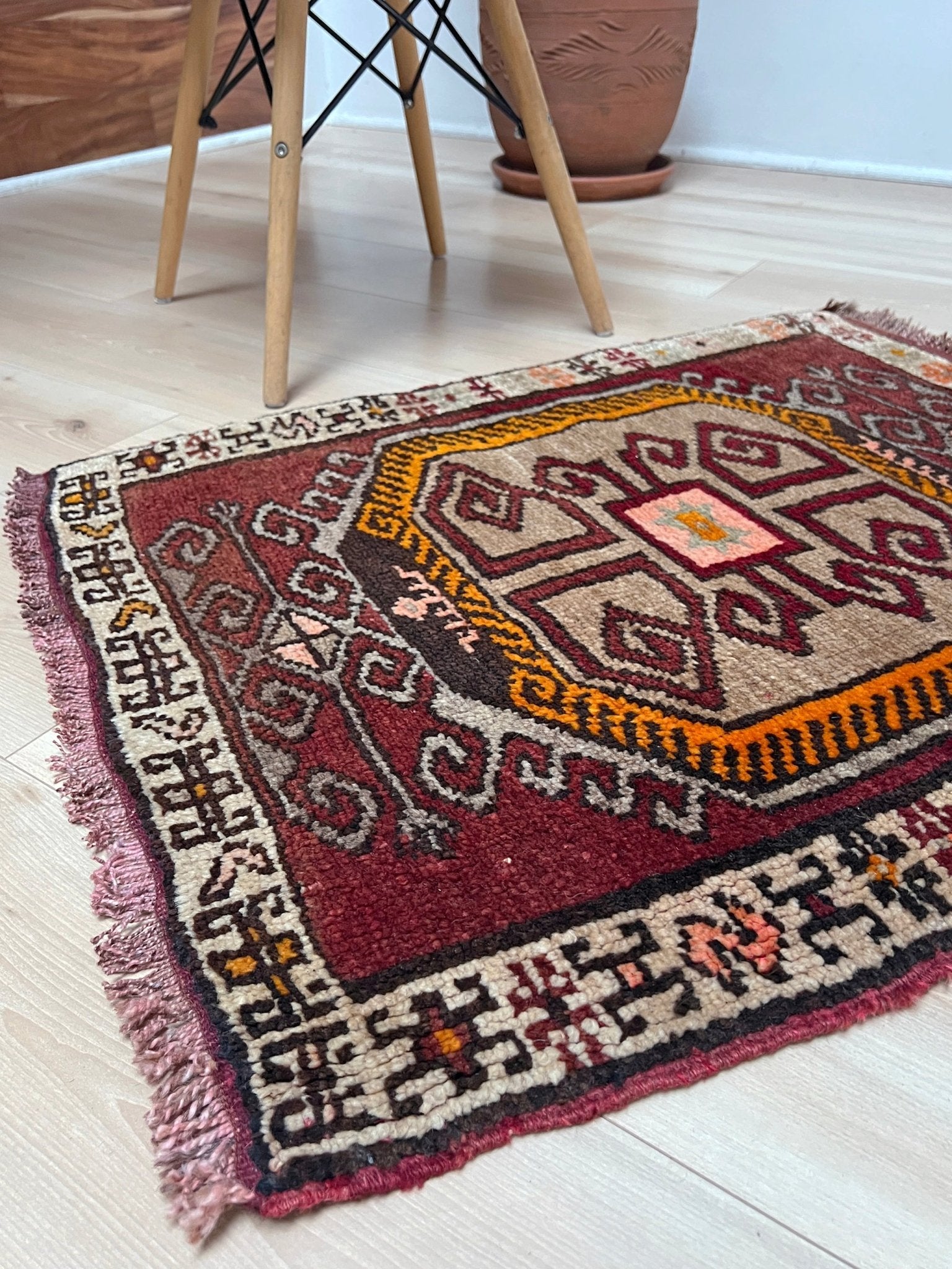 2x3 Handmade vintage turkish mini rug for Entry bedroom bathroom under the desk. Small wool carpet rug free shipping best rug shop san francisco bay area.