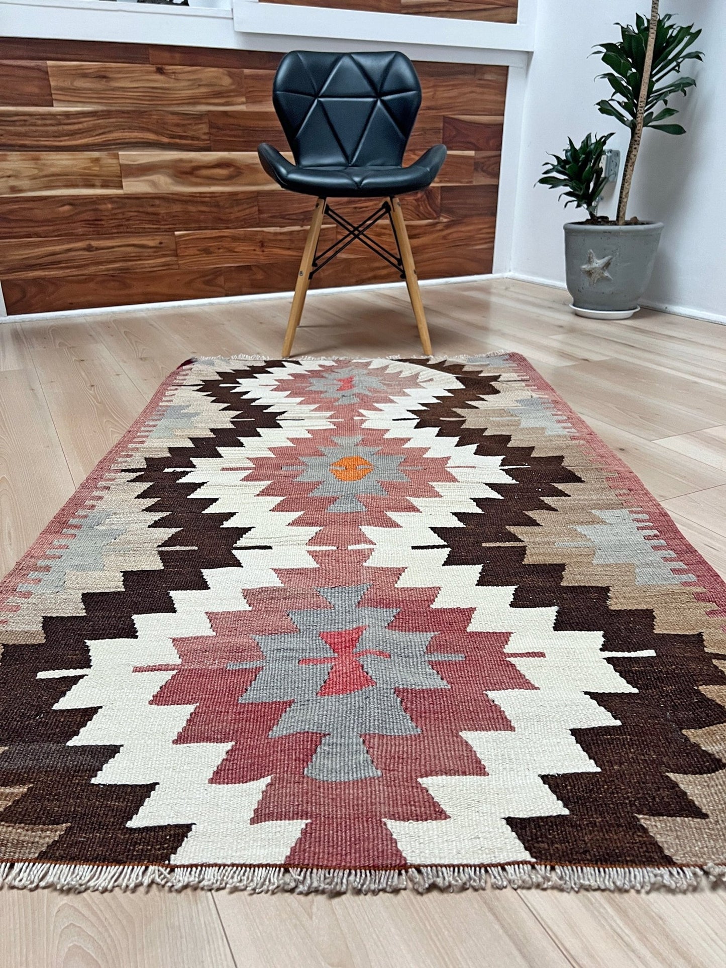 Navajo style turkish kilim rug shop san francisco bay area. Handmade wool flatweave rug