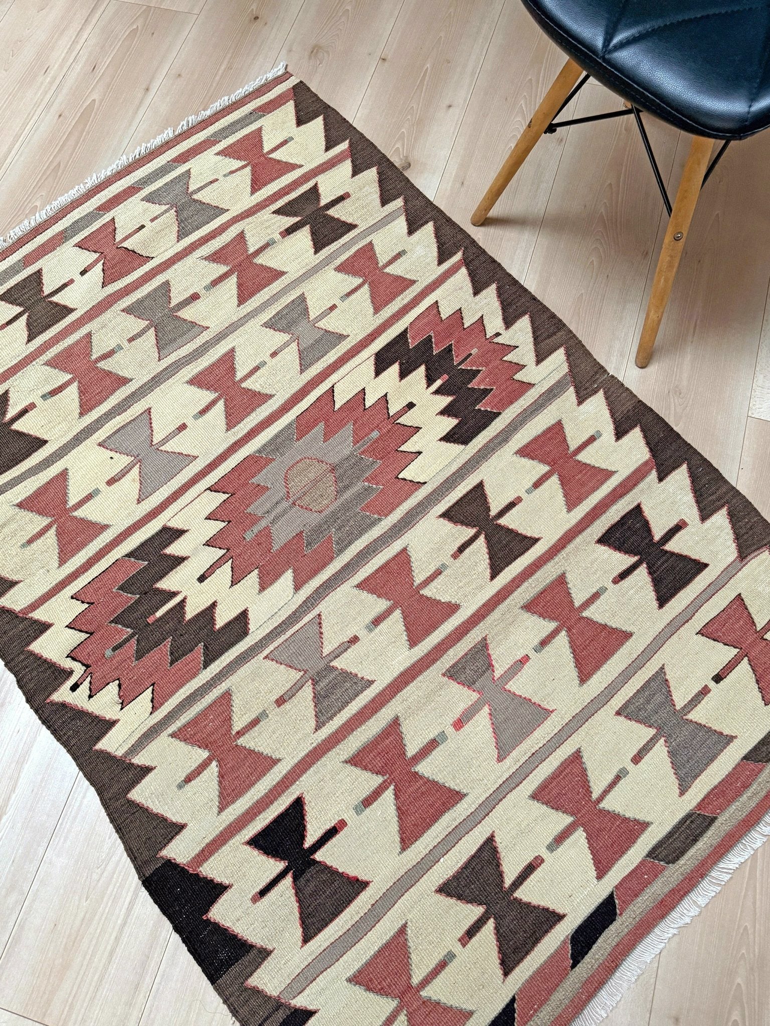 Vintage Mut kilim rug 3x5 with Navajo-style geometric medallions — handwoven Turkish wool flatweave, available at Indigo Rugs, the best rug shop in San Francisco Bay Area, Burlingame CA.
