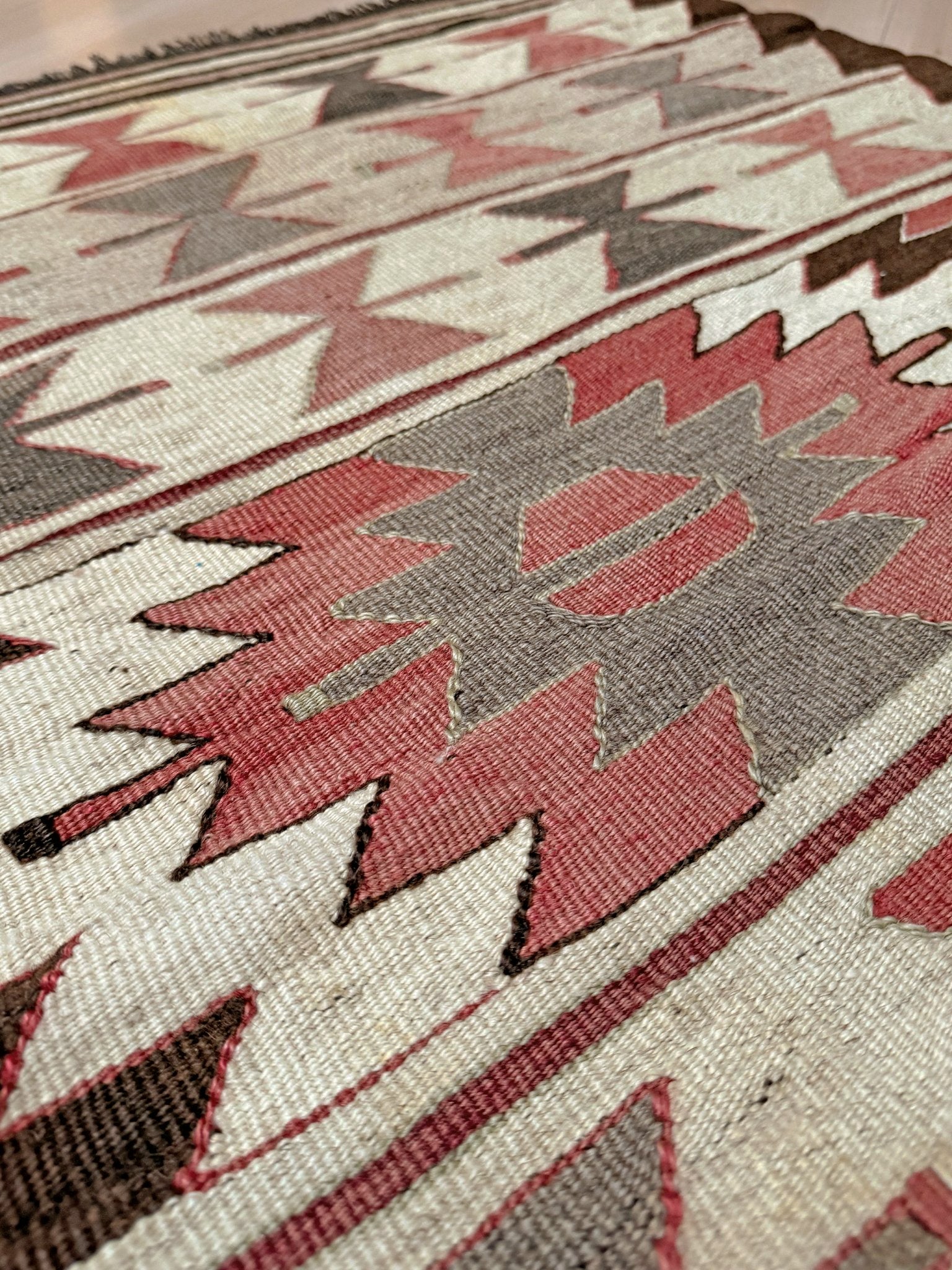 Vintage Mut kilim rug 3x4 in clay rose, warm ivory, and cocoa brown — hand-woven Turkish flatweave, 1970s, sold by Indigo Rugs in Burlingame / San Francisco Bay Area.