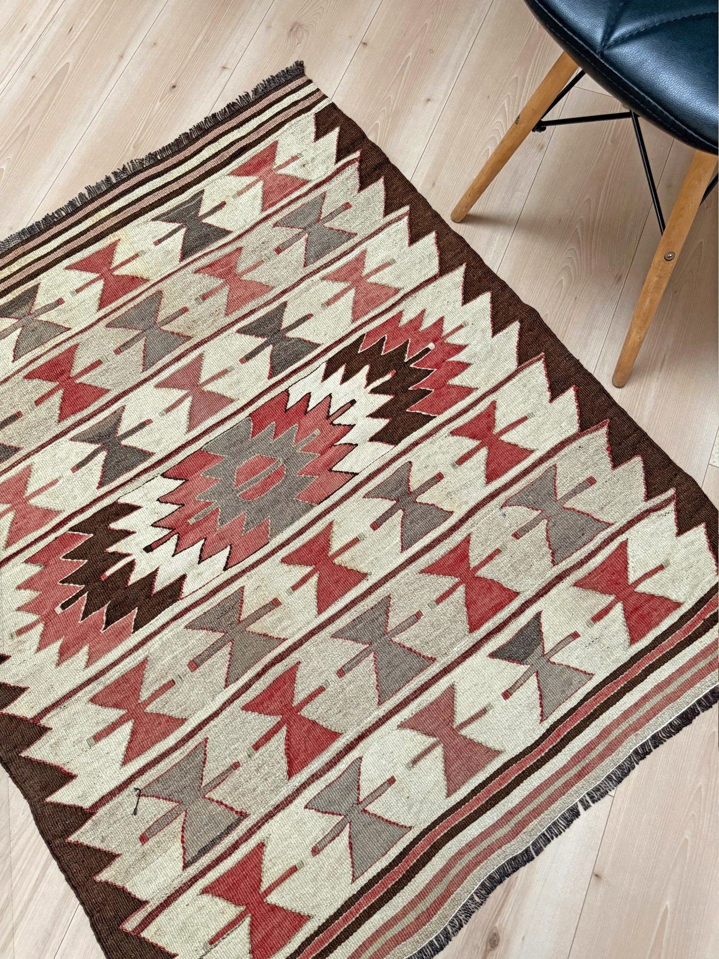 Vintage Mut kilim rug 3x4 in clay rose, warm ivory, and cocoa brown — hand-woven Turkish flatweave, 1970s, sold by Indigo Rugs in Burlingame / San Francisco Bay Area.
