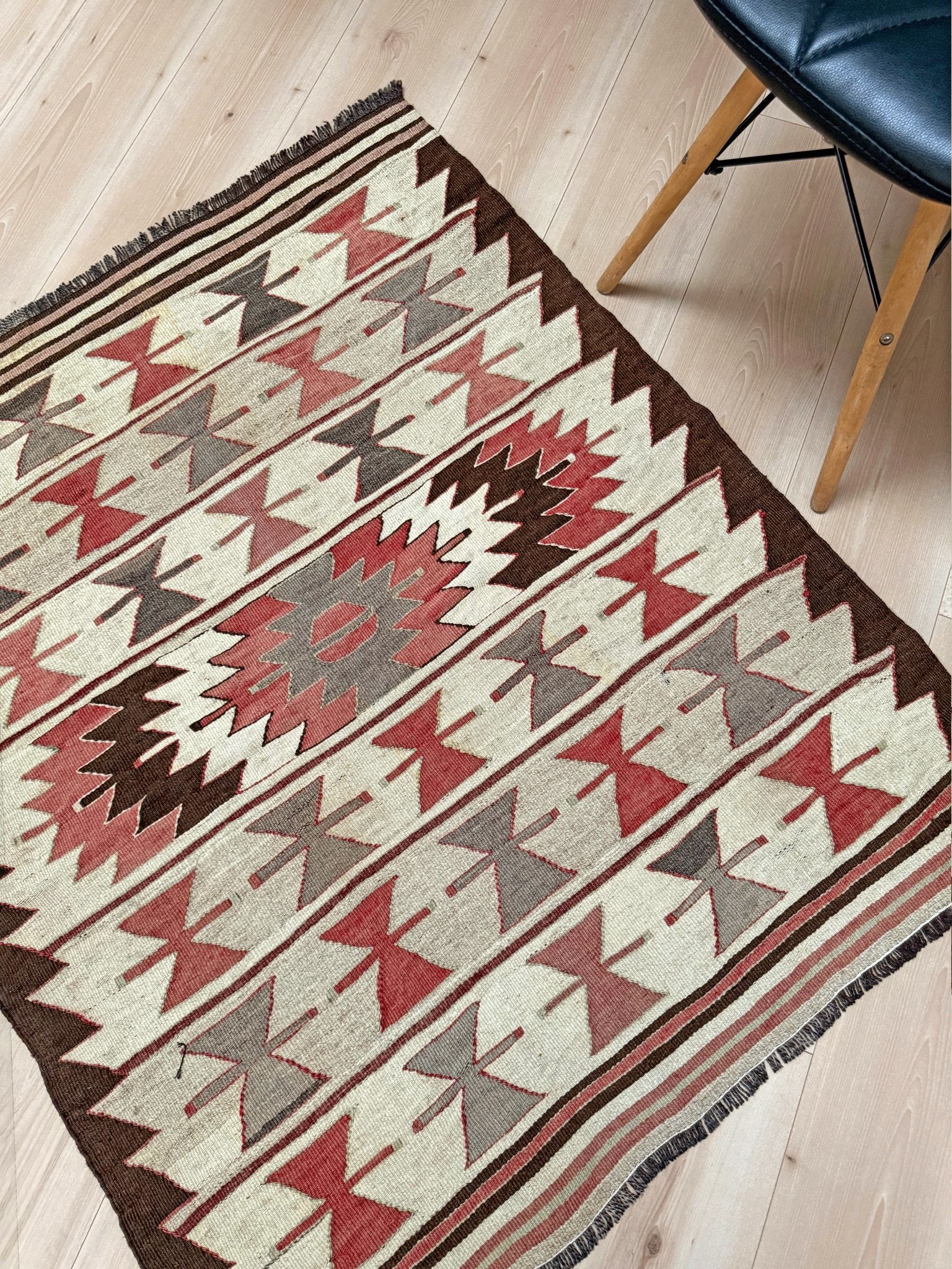 Vintage Mut kilim rug 3x4 in clay rose, warm ivory, and cocoa brown — hand-woven Turkish flatweave, 1970s, sold by Indigo Rugs in Burlingame / San Francisco Bay Area.