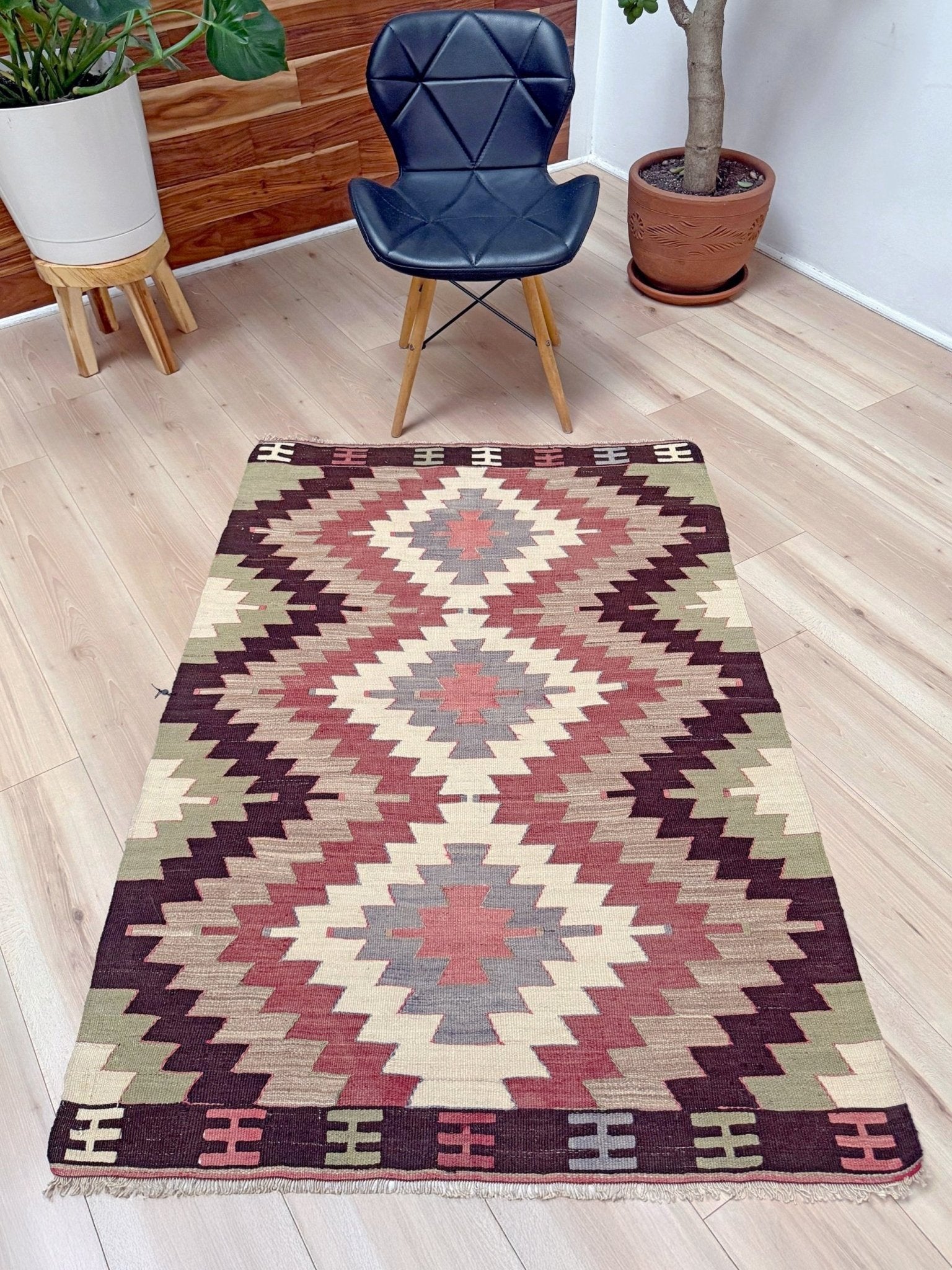 Muted Vintage Mut kilim 4x6 with Navajo-style medallions in beige and green — handmade Turkish flatweave, Indigo Rugs, best rug shop Burlingame CA / San Francisco Bay Area.