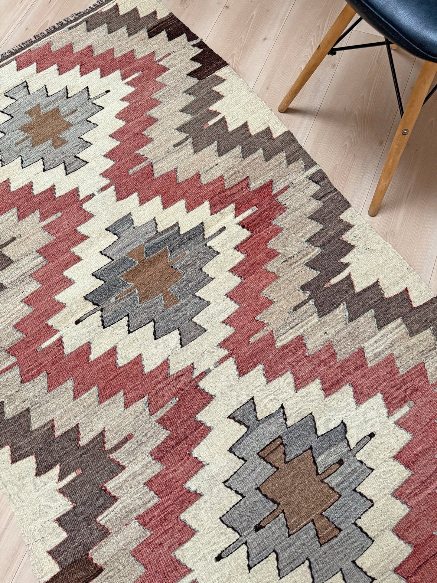 4x6 Navajo style muted turkish kilim wool rug for bedroom nursery kitchen entry tribal flatweave rug  shop san francisco bay area. Handmade wool flatweave rug.