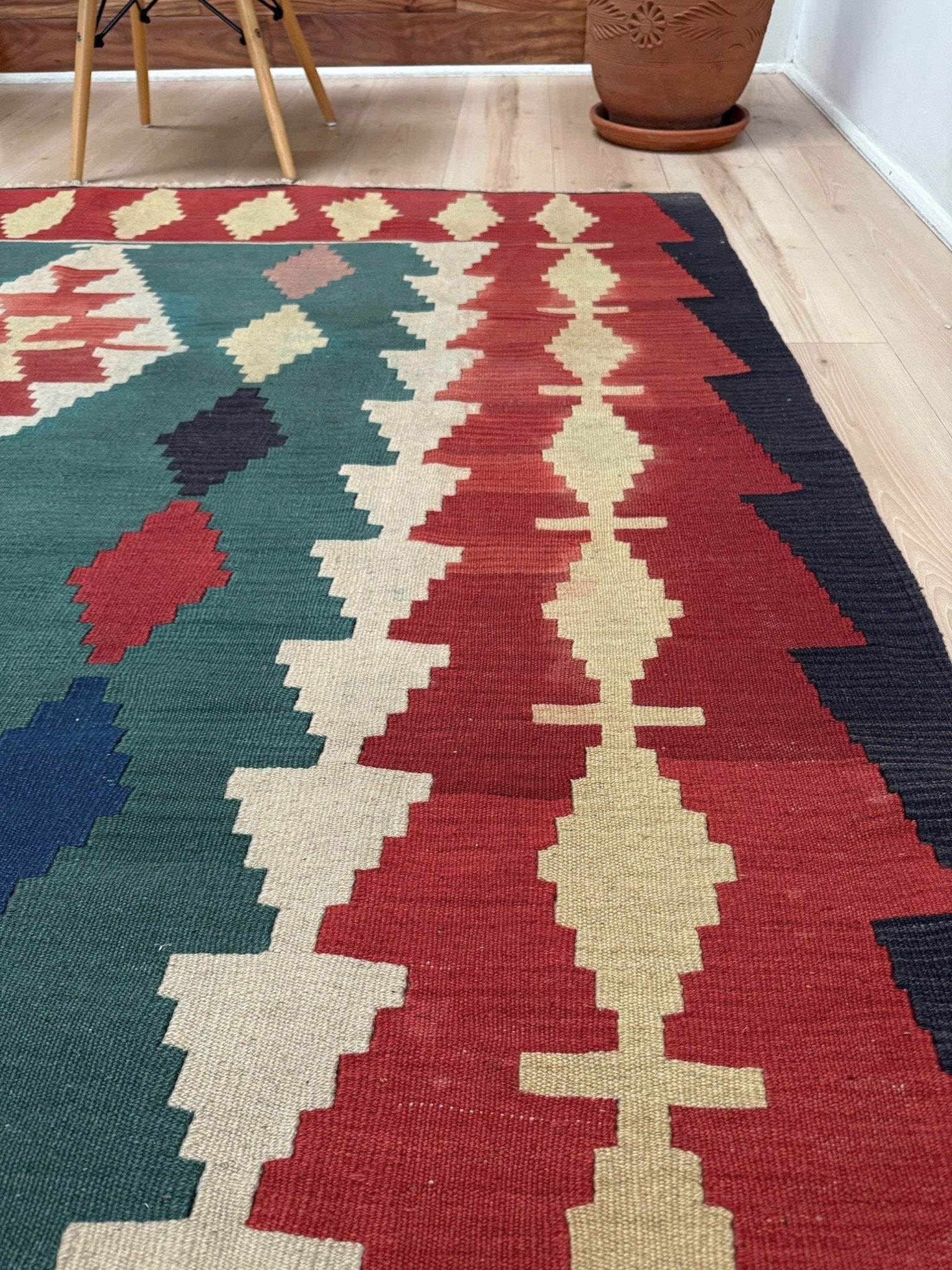 Vibrant Denizli vintage Turkish kilim rug with Southwestern geometric pattern, handmade wool flatweave 6x8 from Indigo Rugs Burlingame Bay Area.